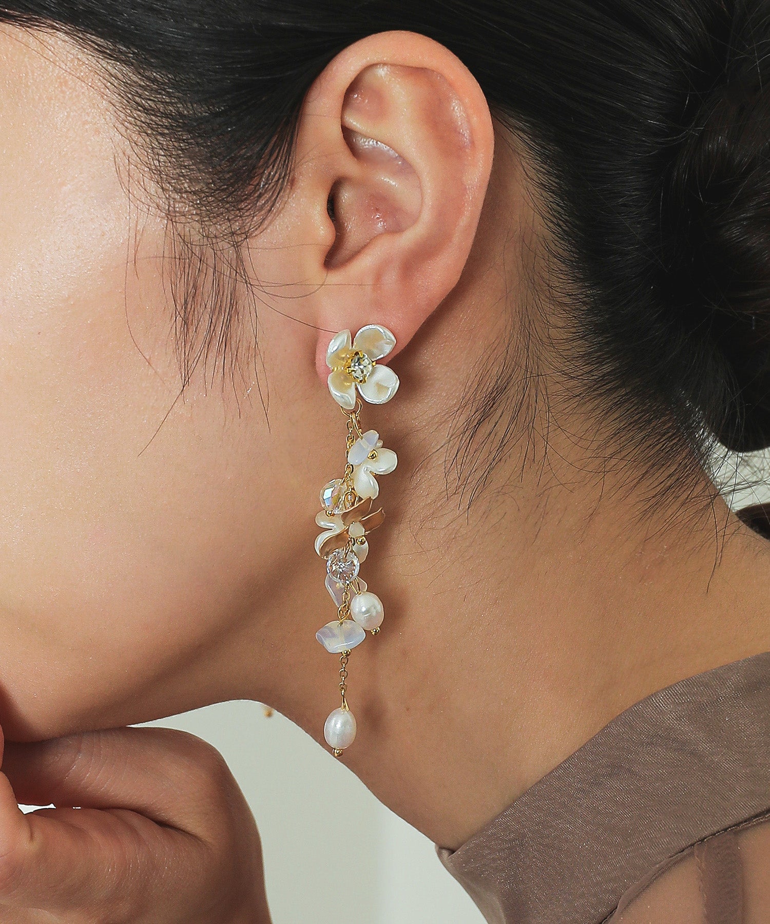 フラワー ビーズ パール ミックス ロングピアス 結婚式 お呼ばれ パーティー オケージョン