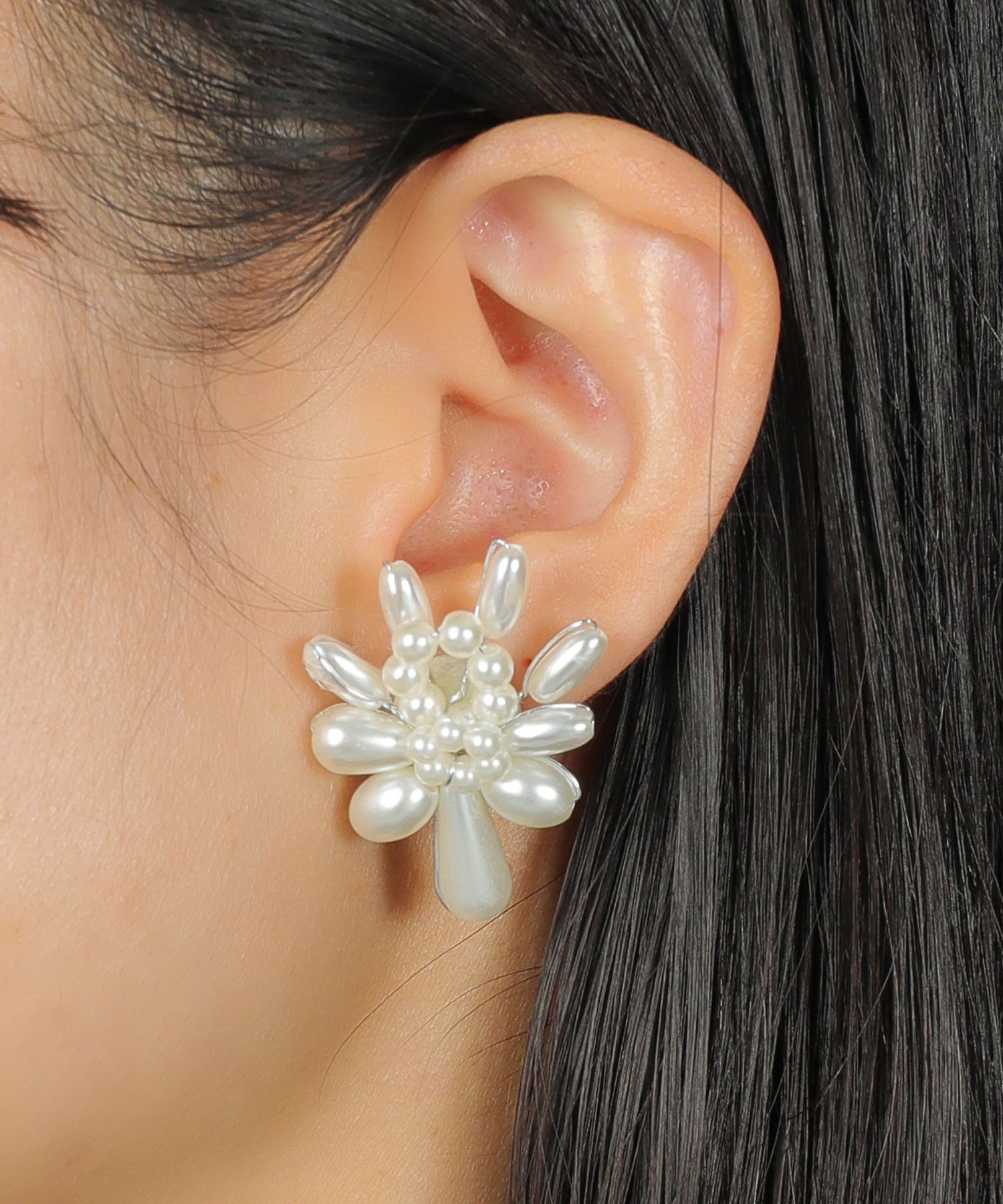 エレガント パール フラワー ピアス