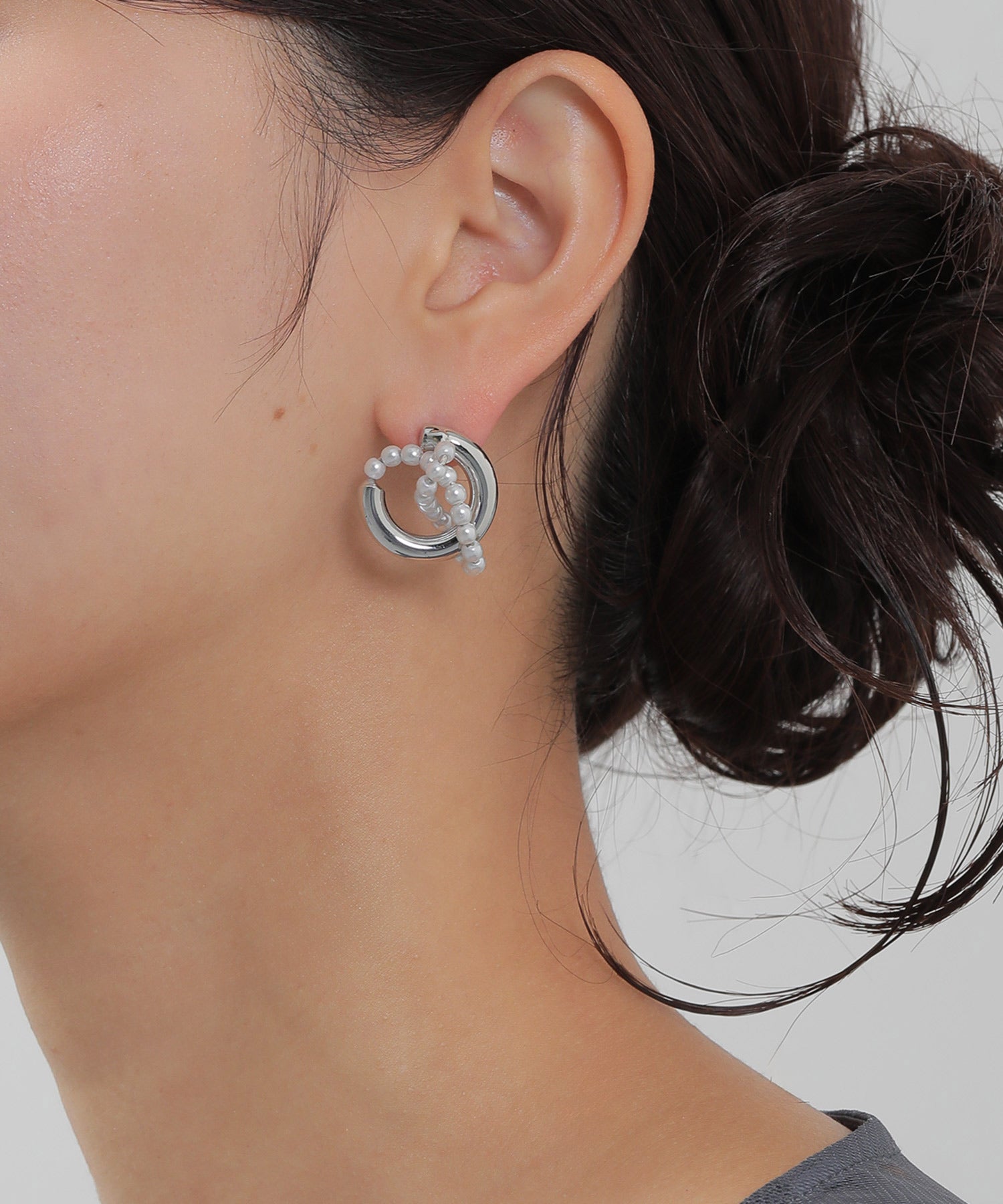 ウェーブライン クロス パール サークル ピアス 結婚式 お呼ばれ オケージョン デイリー