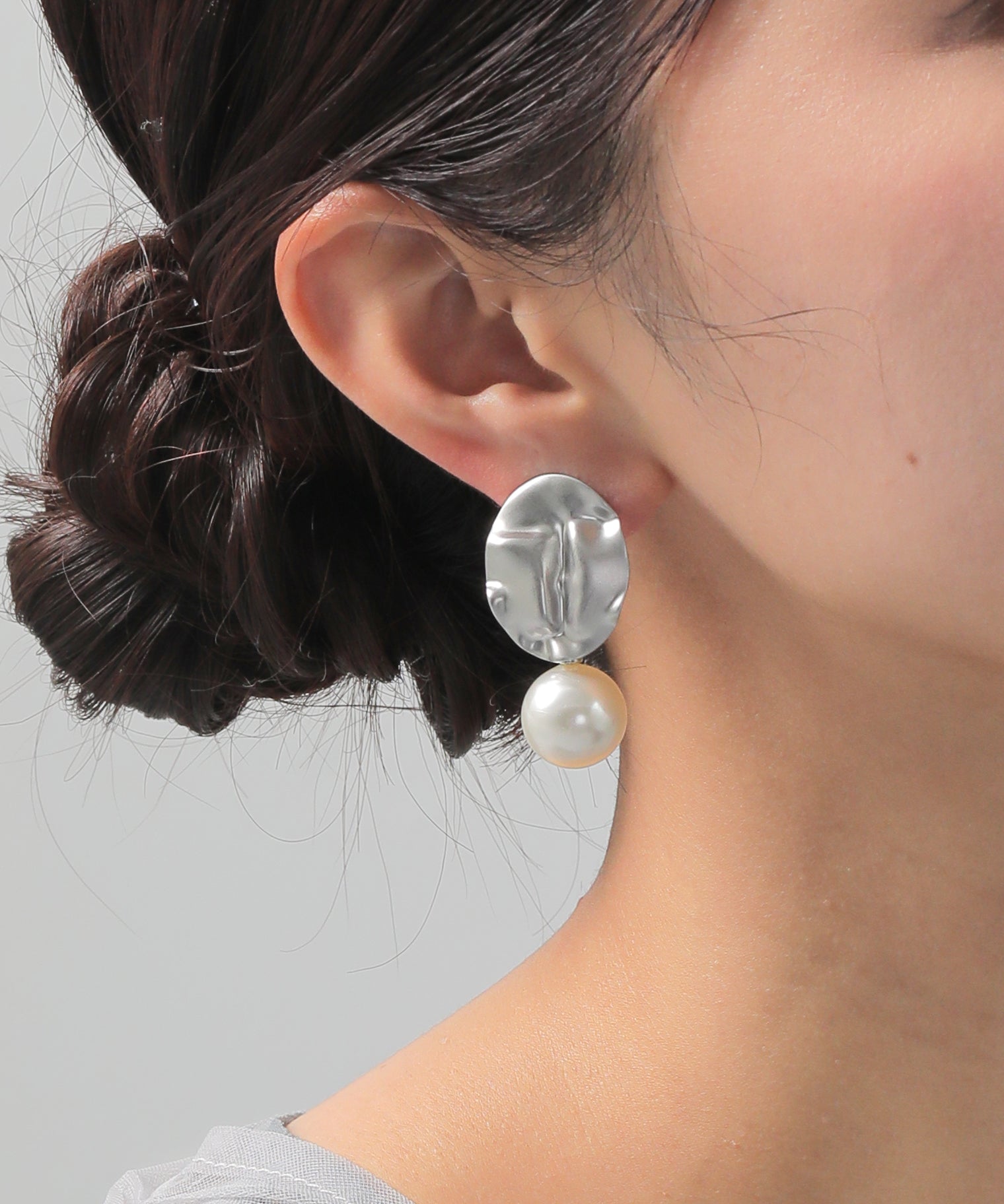 メタルプレート パール イヤリング パーティー 結婚式 お呼ばれ オケージョン