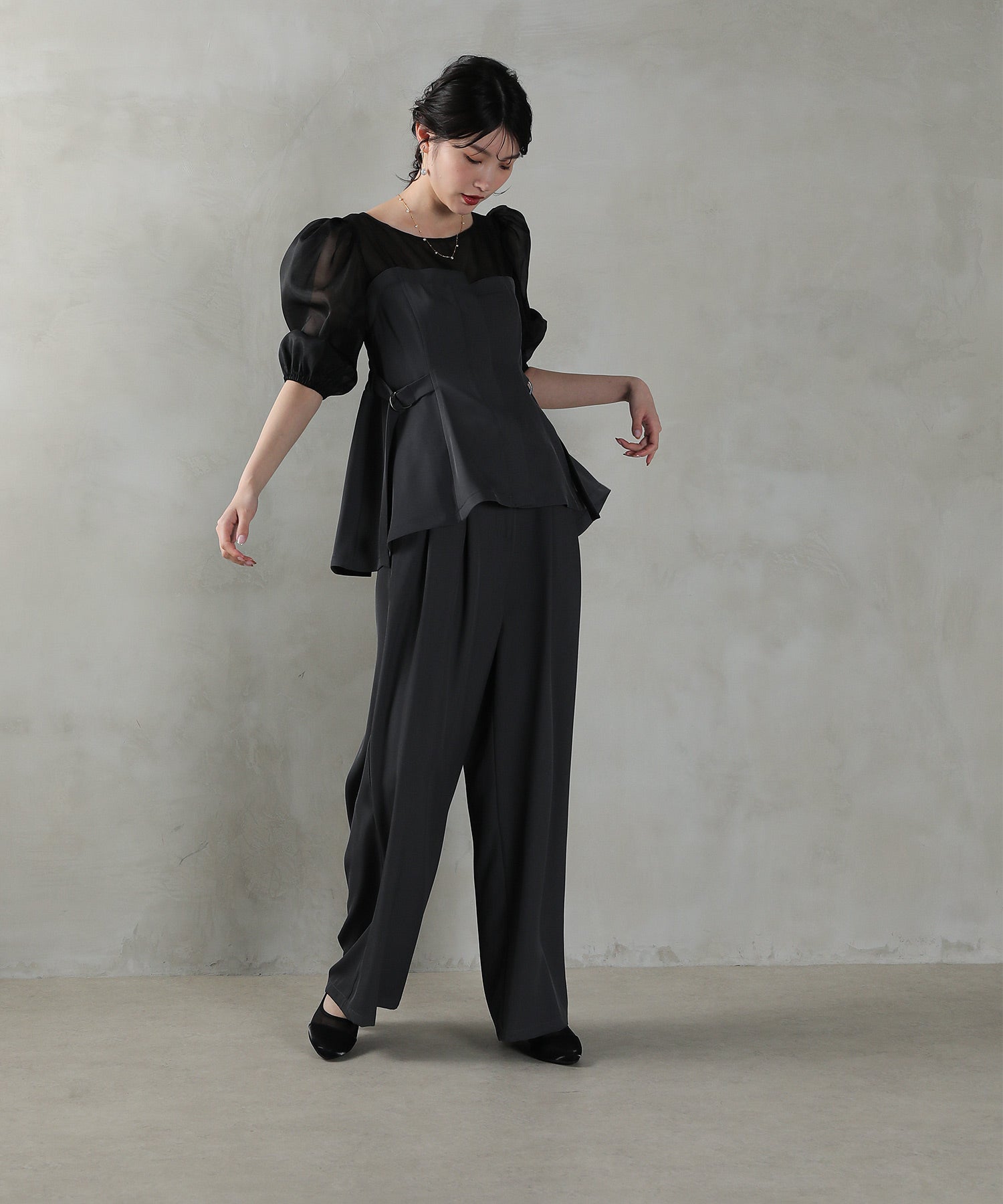 167cm / 着用 M / チャコールグレー