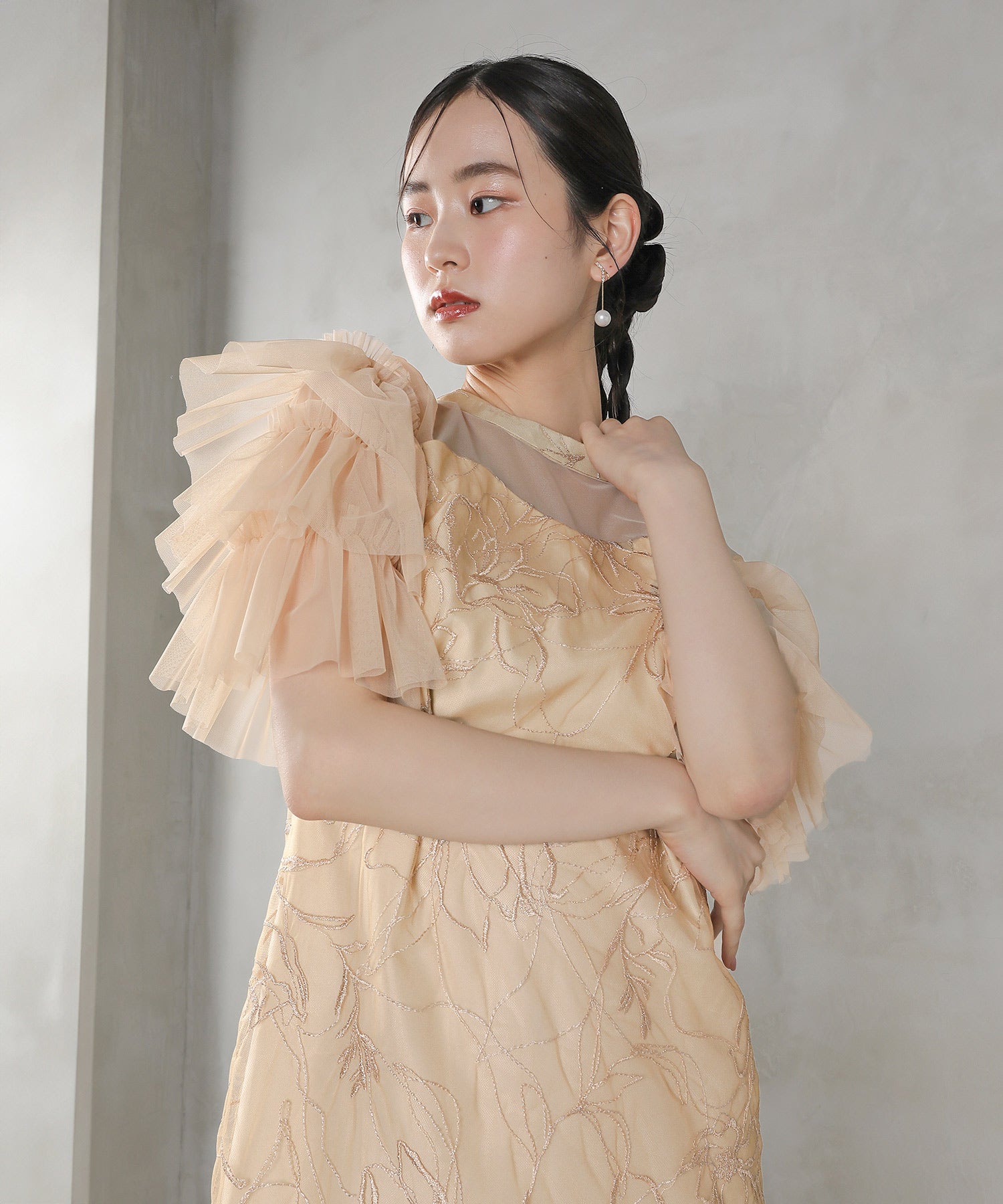 スパンコール レース チュール フリル Iライン オケージョンドレス 結婚式