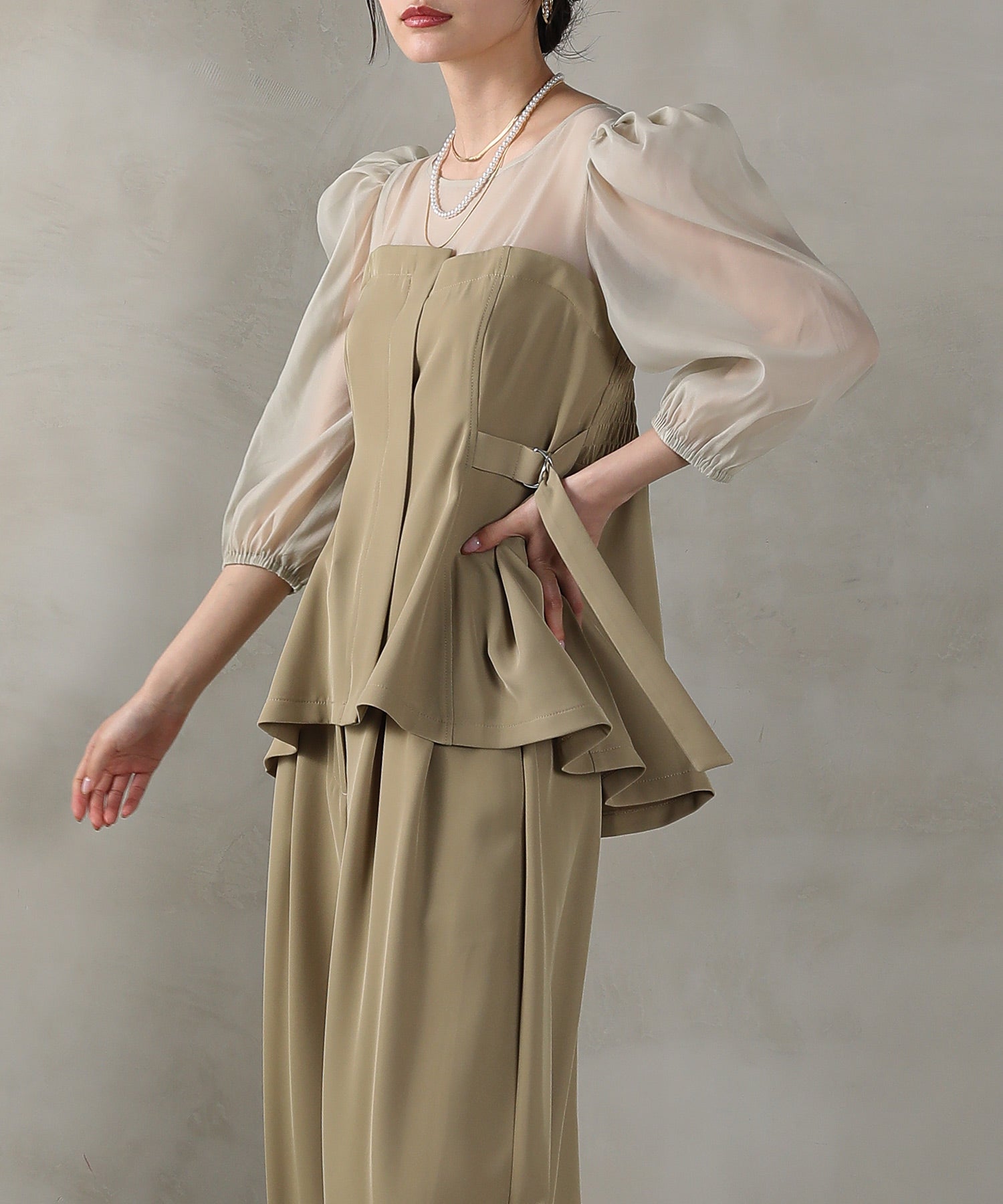 ビスチェペプラムトップス パンツ セットアップ