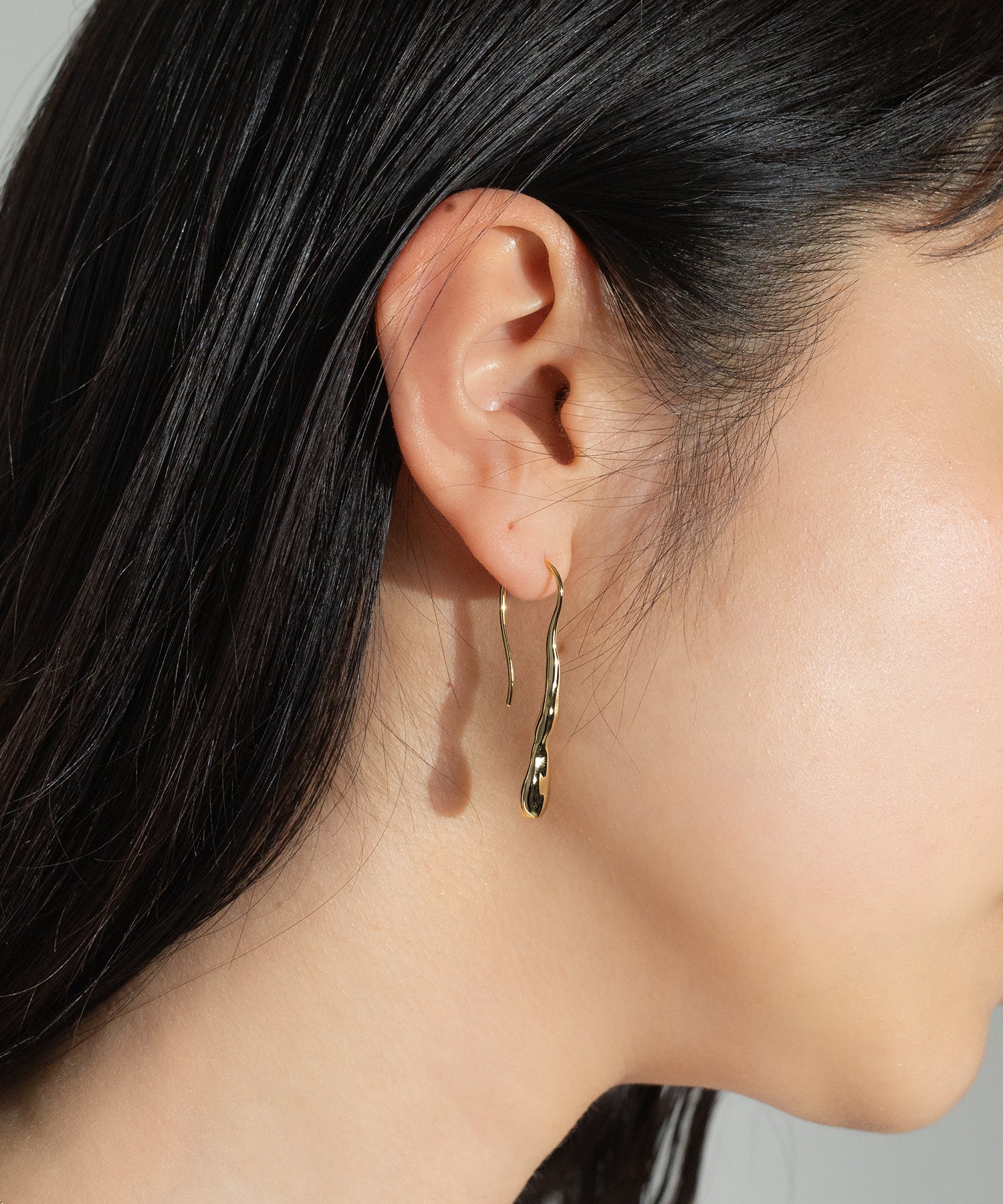 ニュアンス ライン フック ピアス