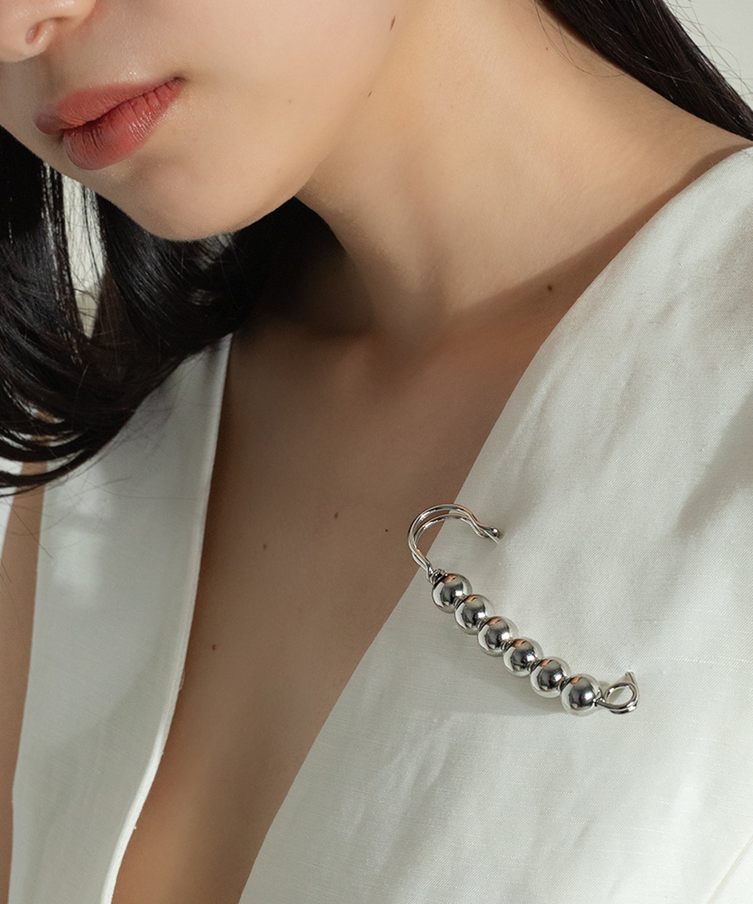 メタル ボール ピン ブローチ