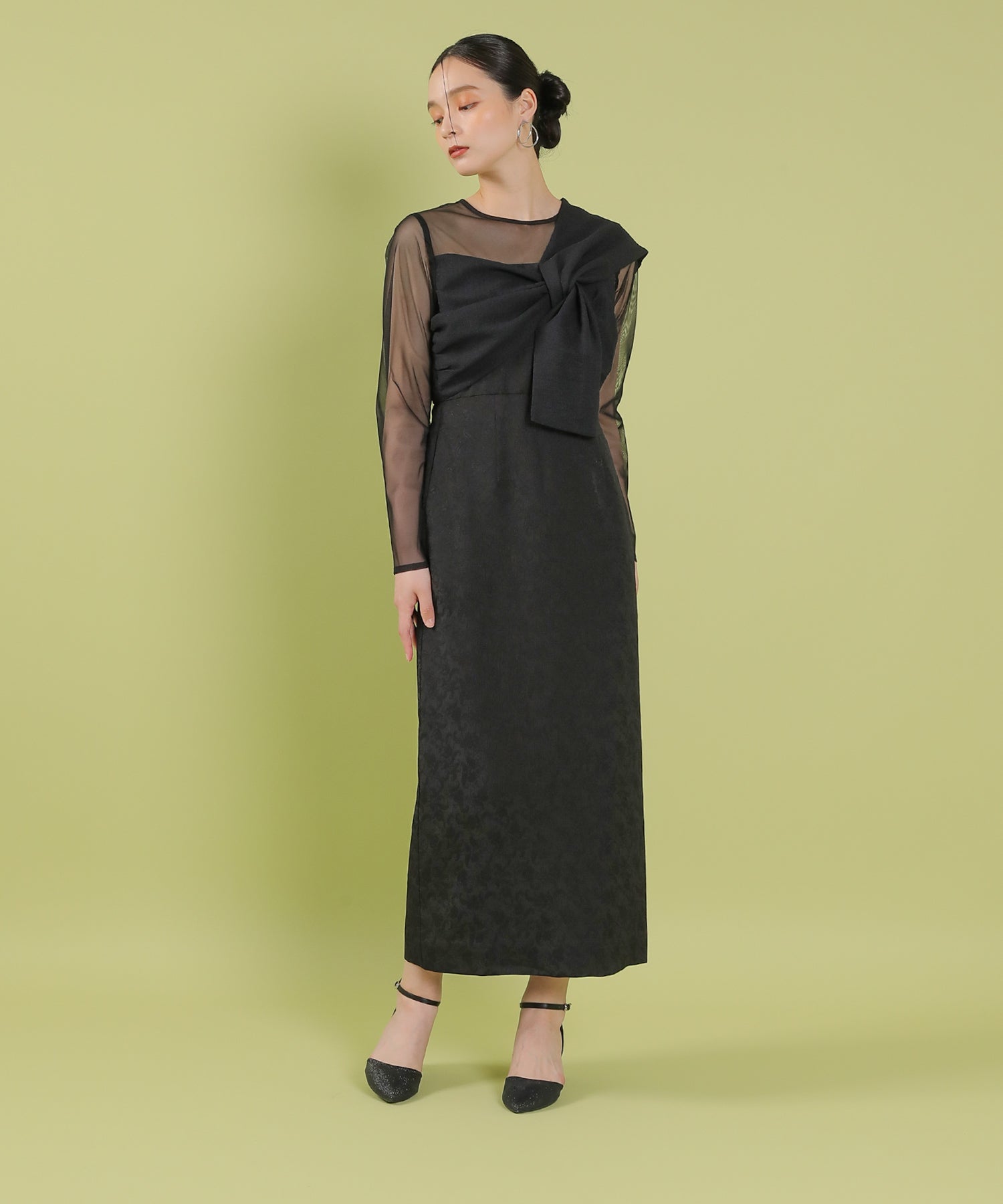 フラワージャガード ノットデザイン Iライン ドレス