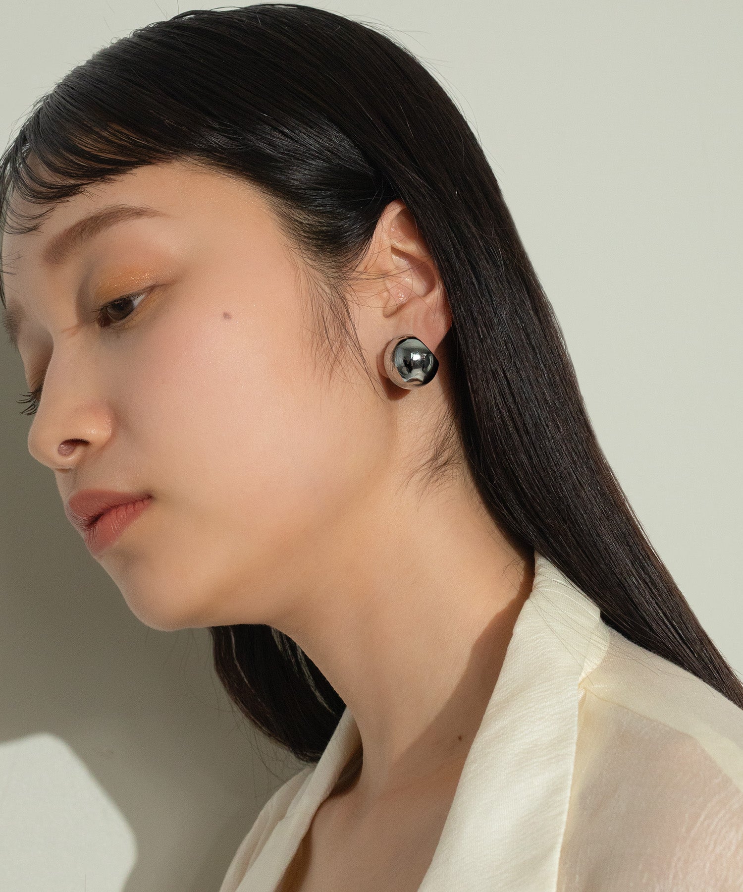 ハーフ フープ メタル イヤリング