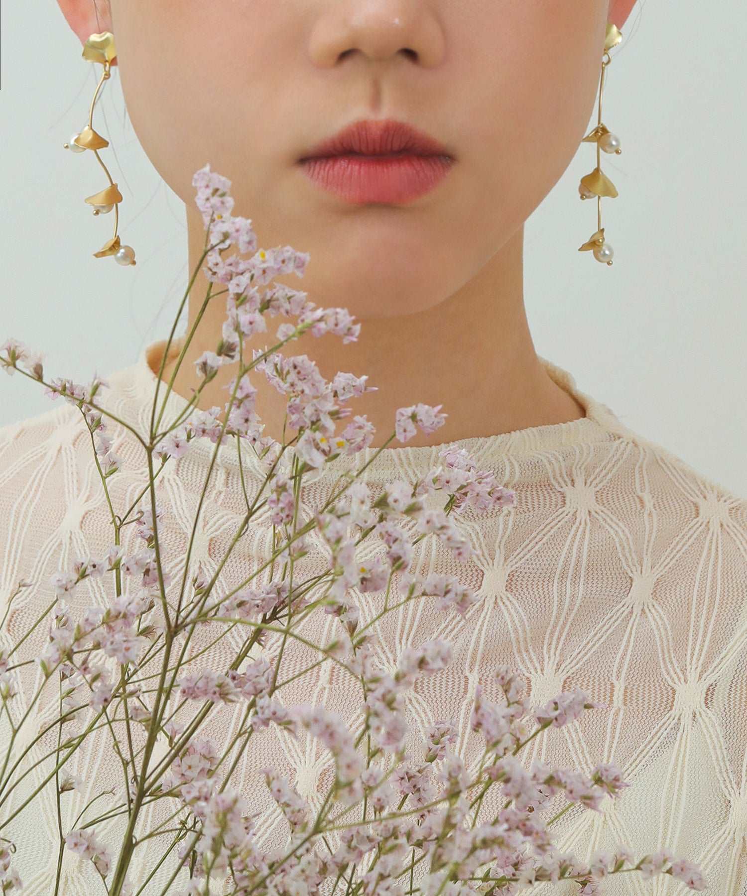 ウェーブ ライン 花びら パール ピアス