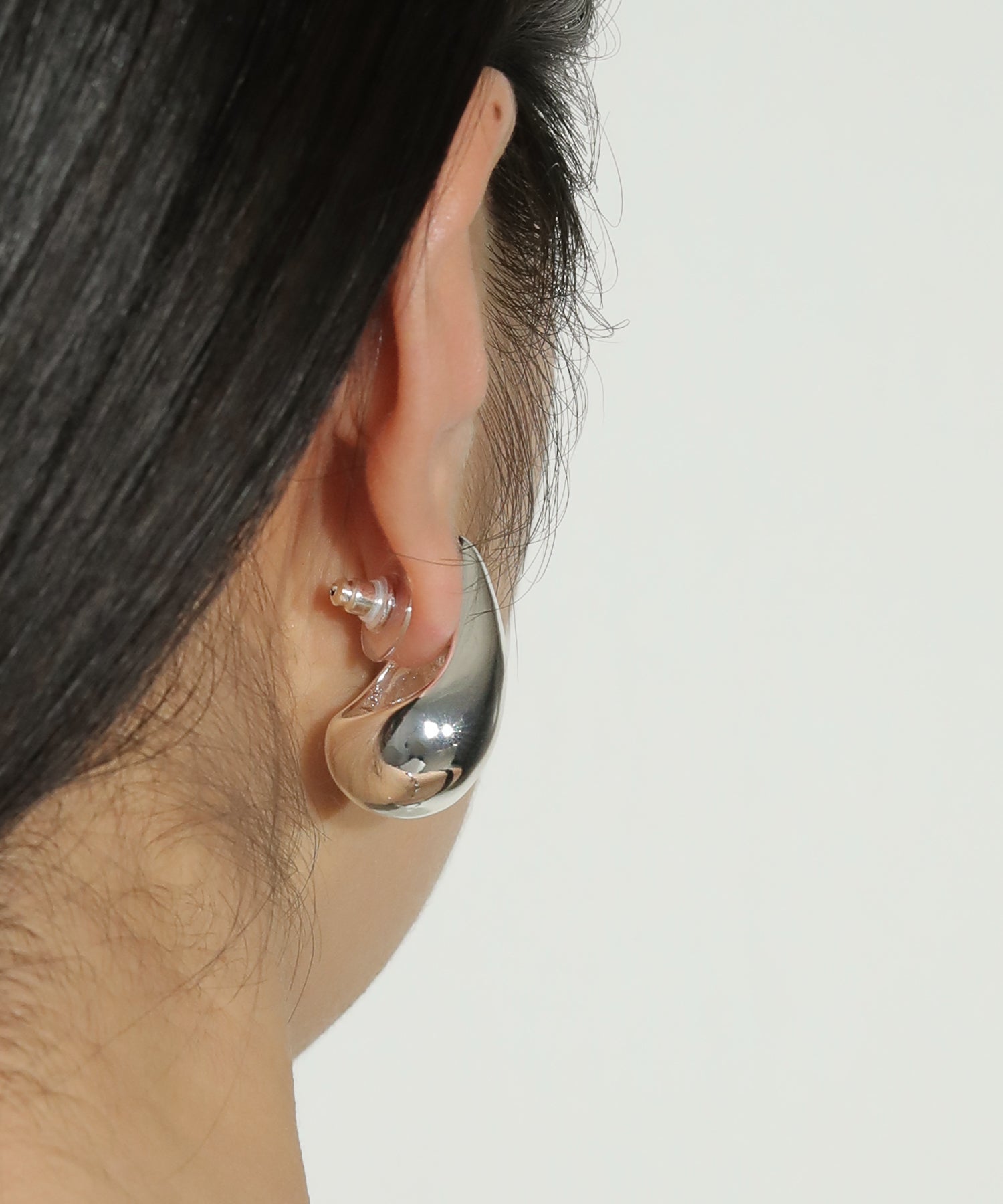 チャンキー ドロップモチーフ メタル ピアス