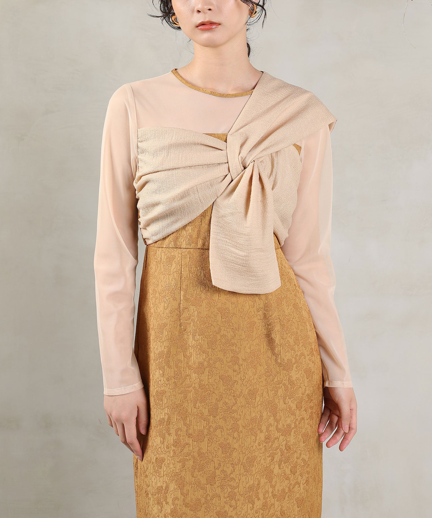 フラワージャガード ノットデザイン Iライン ドレス