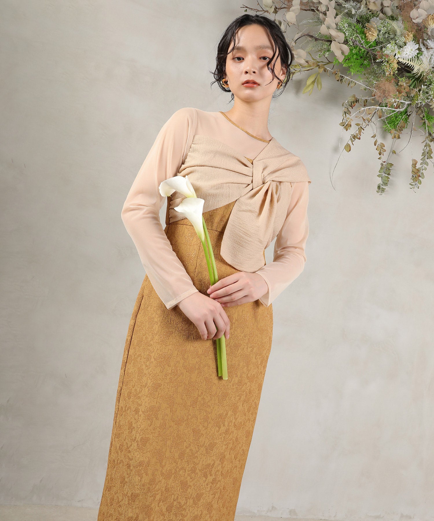 フラワージャガード ノットデザイン Iライン ドレス