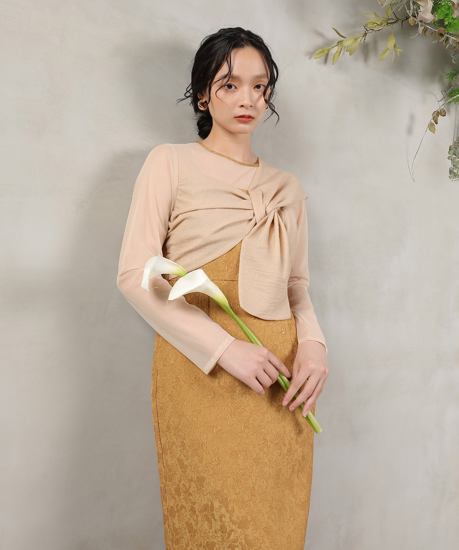 フラワージャガード ノットデザイン Iライン ドレス