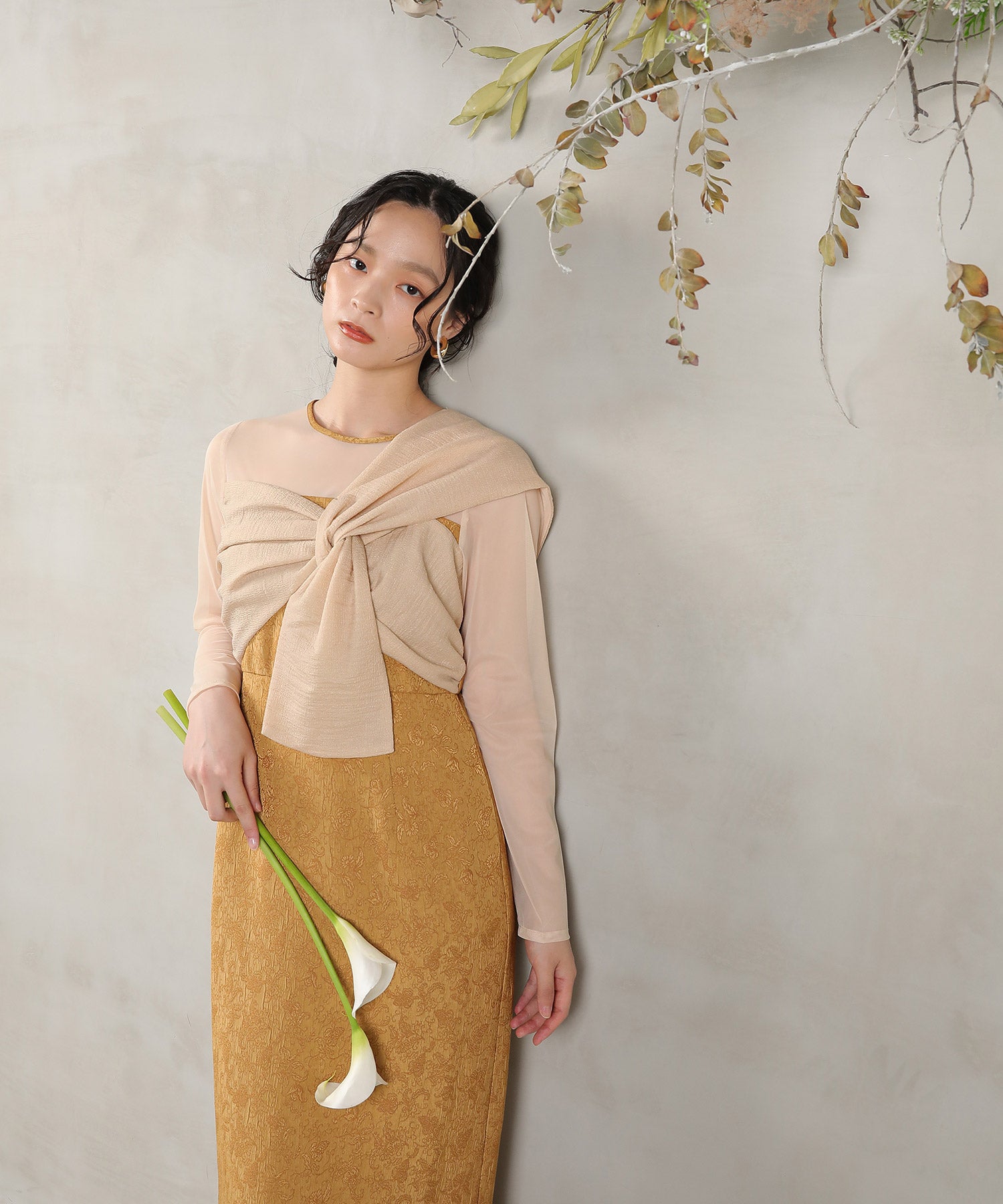 フラワージャガード ノットデザイン Iライン ドレス