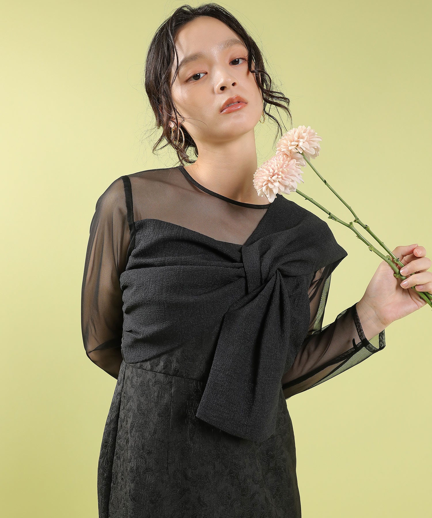 フラワージャガード ノットデザイン Iライン ドレス