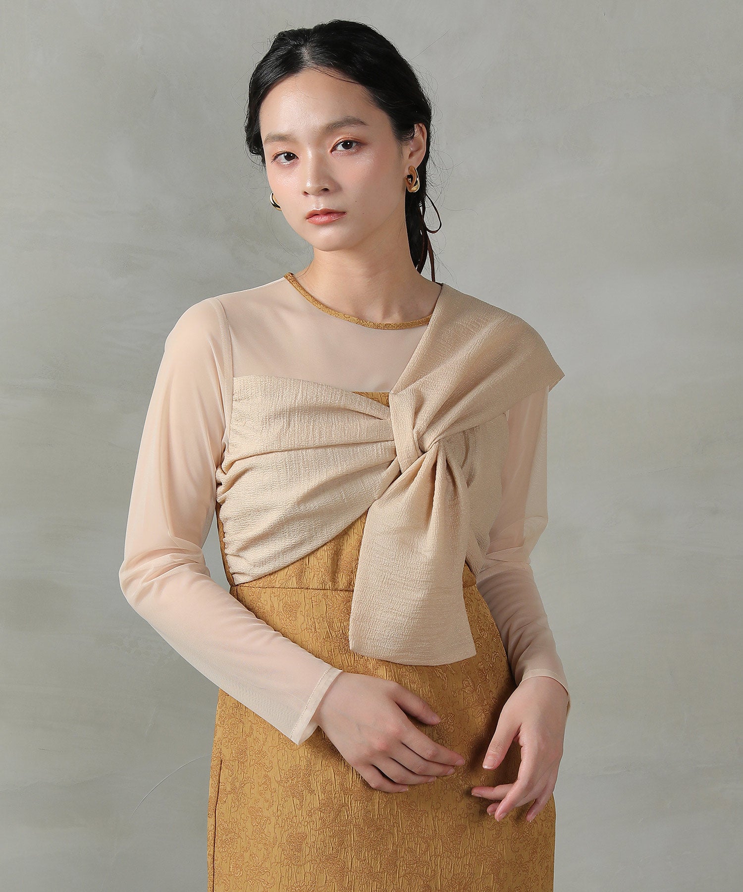 フラワージャガード ノットデザイン Iライン ドレス