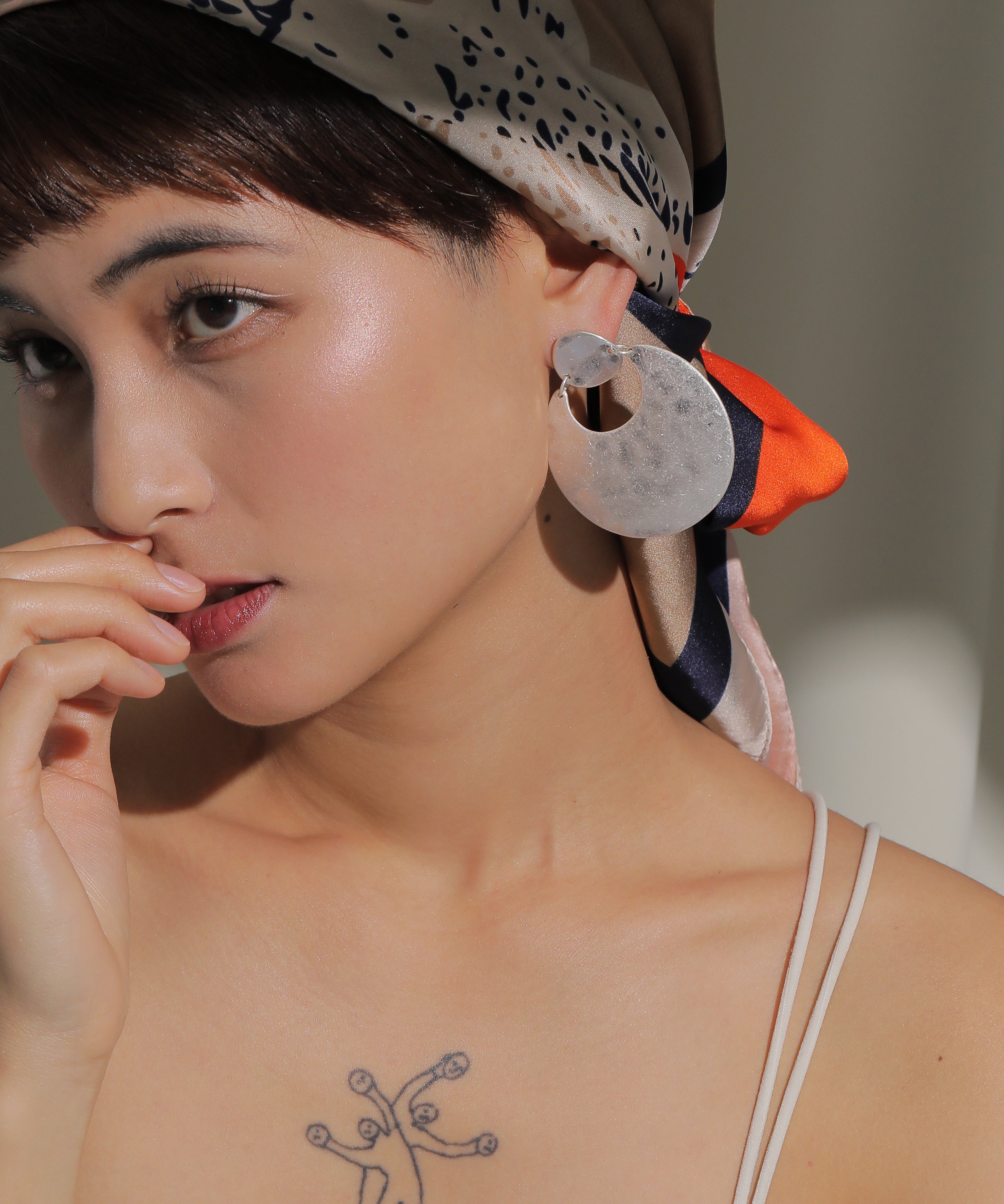 ビンテージ風 メタル ラウンド ピアス