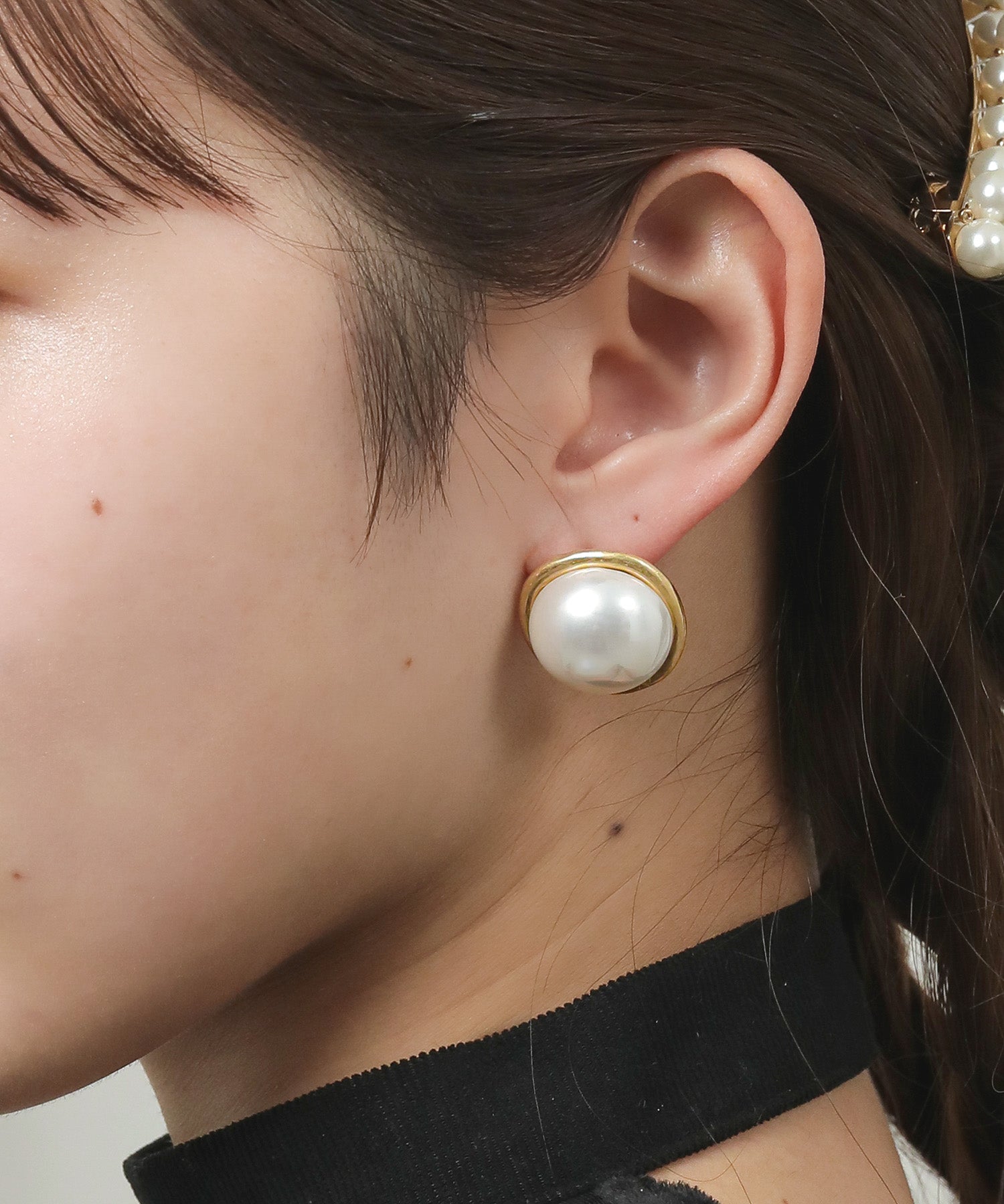 パール ボタン ピアス