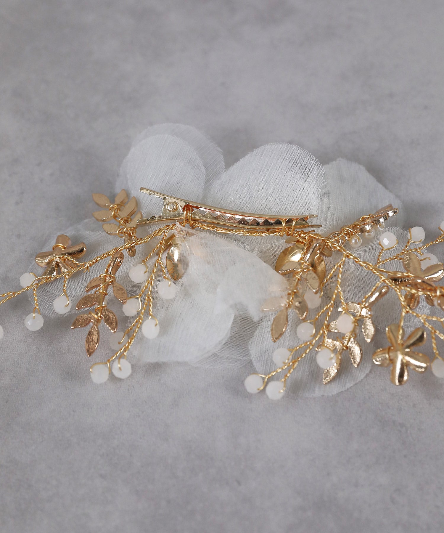 シアー フラワー パール ビーズ ヘアクリップ