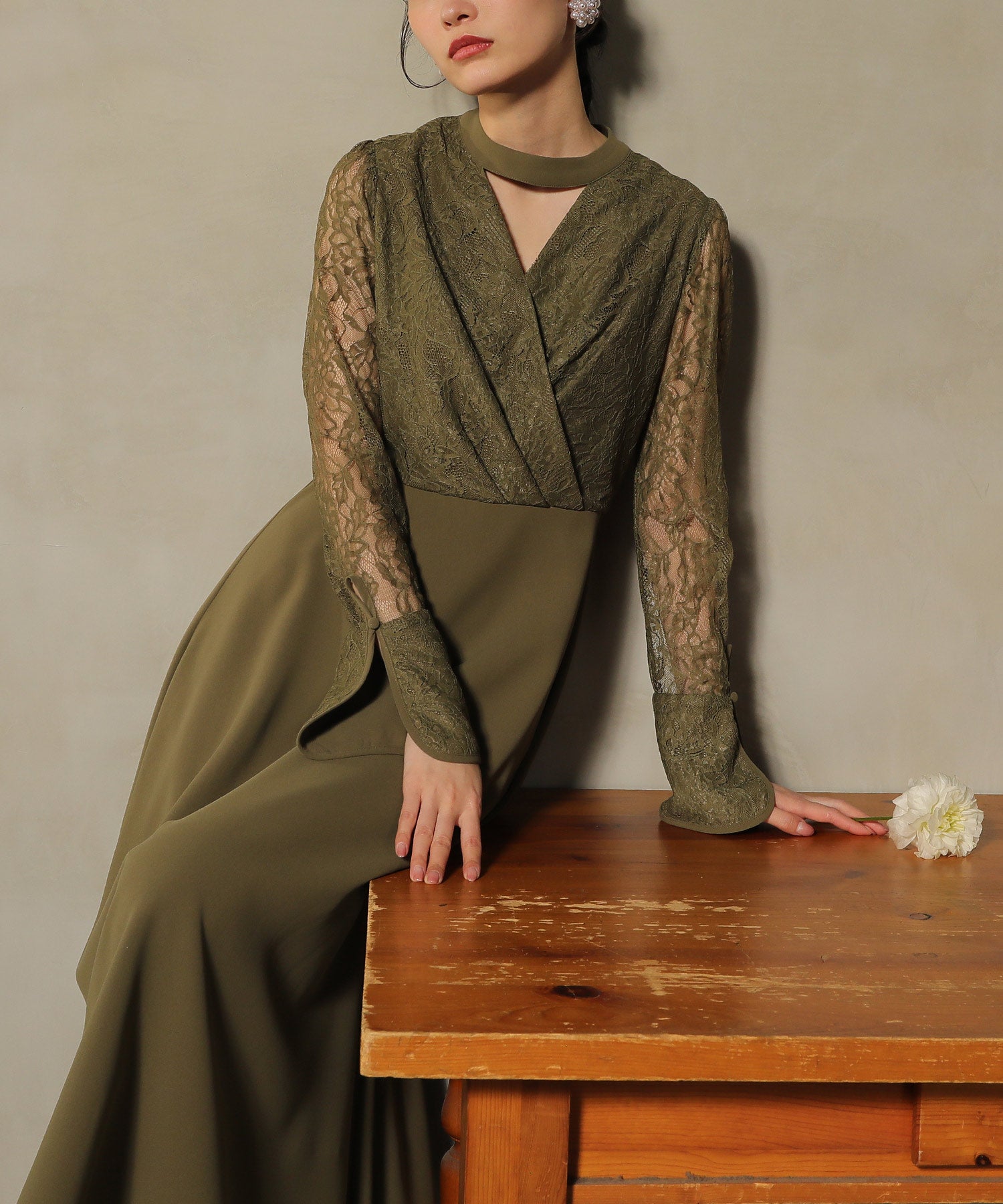 フラワー レース トライアングルデザイン ワンピース ドレス