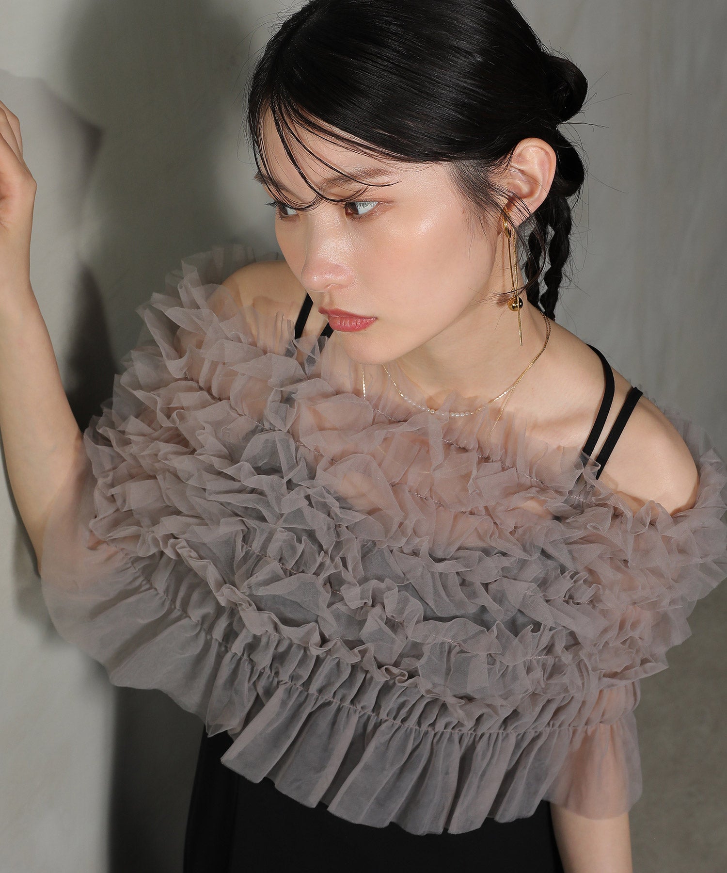 シャーリング チュール フリル シアー バッククロス ドレス
