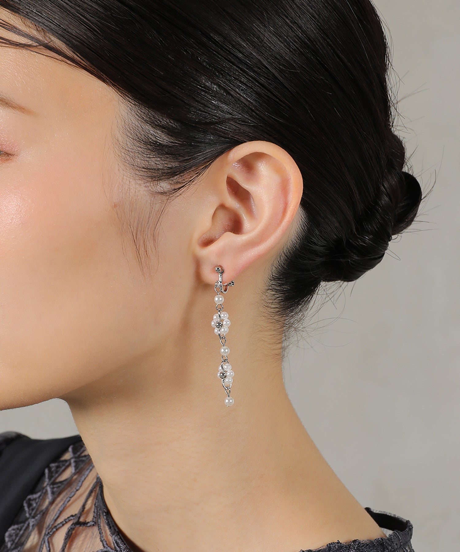 小粒 パール 揺らめき イヤリング