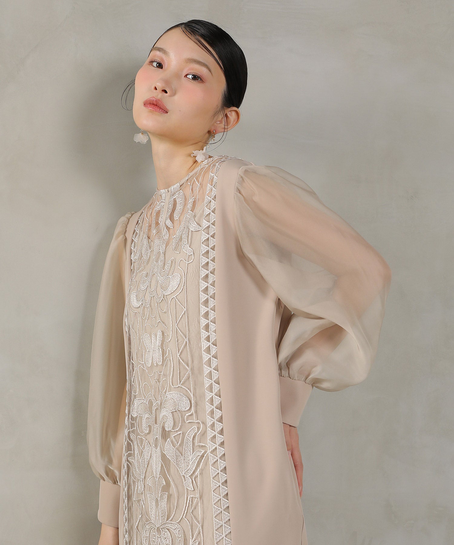 バロック風レースデザイン シアー スリーブ ワンピース ドレス