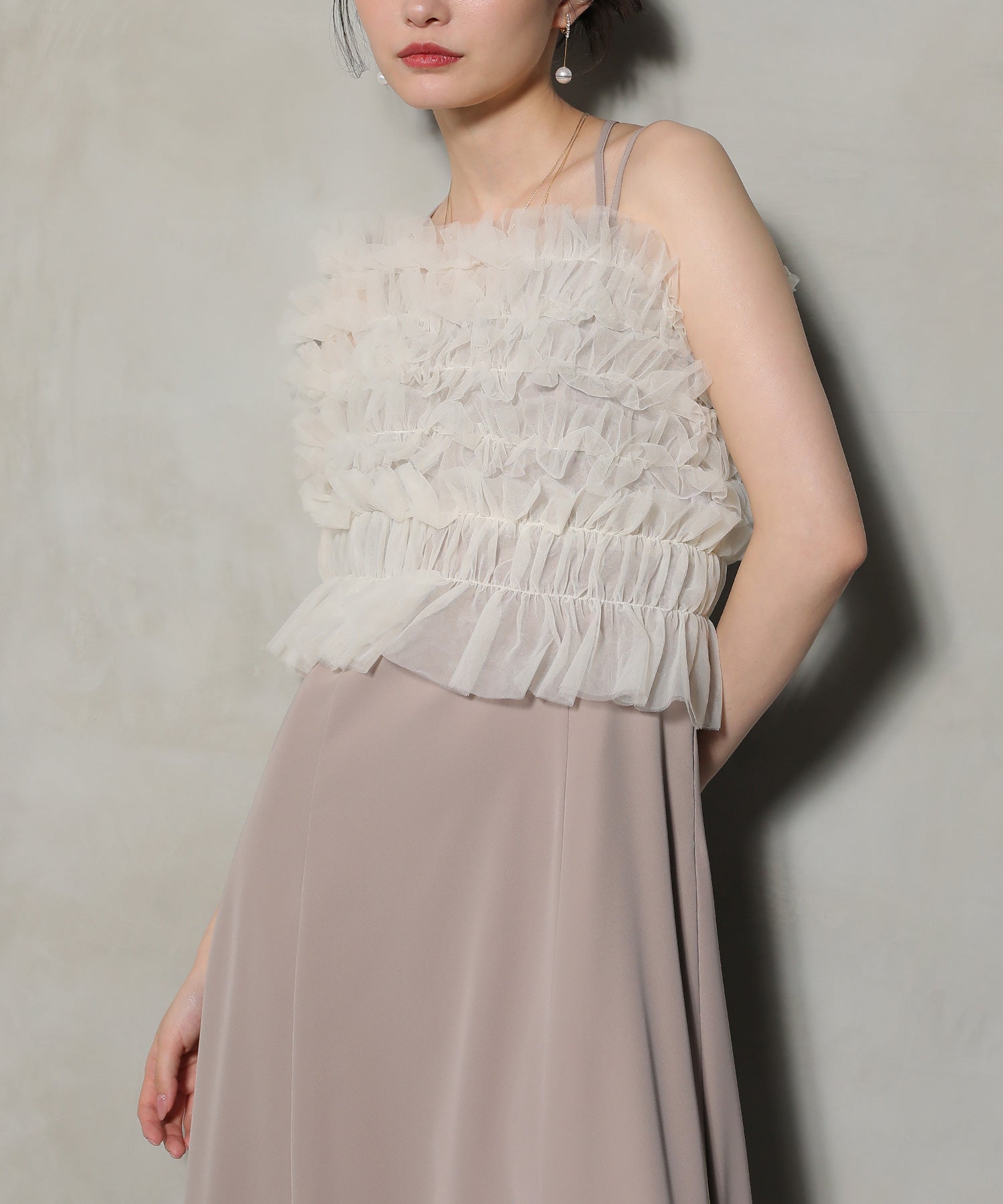 シャーリング チュール フリル シアー バッククロス ドレス