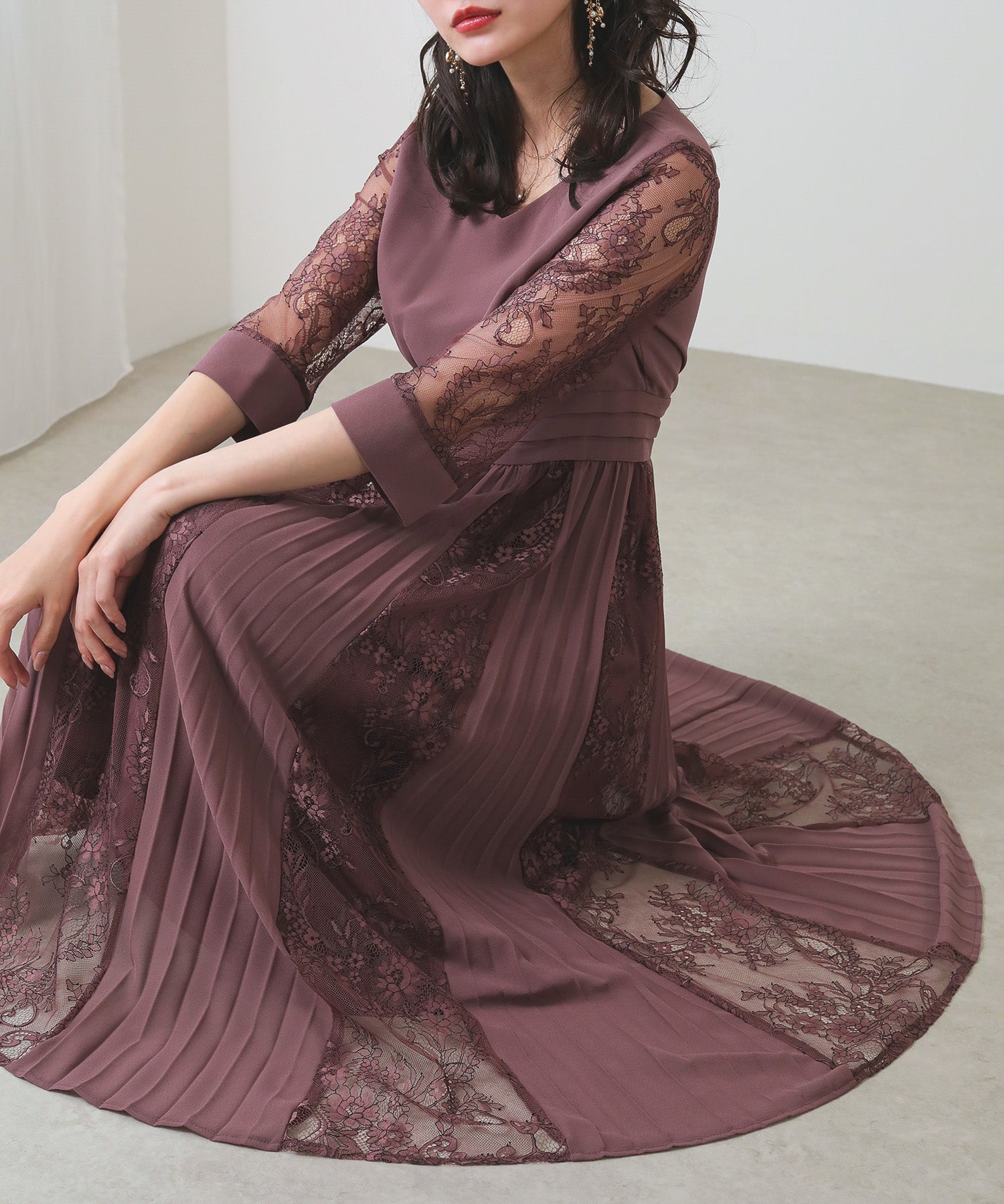 プリーツ×レース ウエストタックロングワンピースドレス