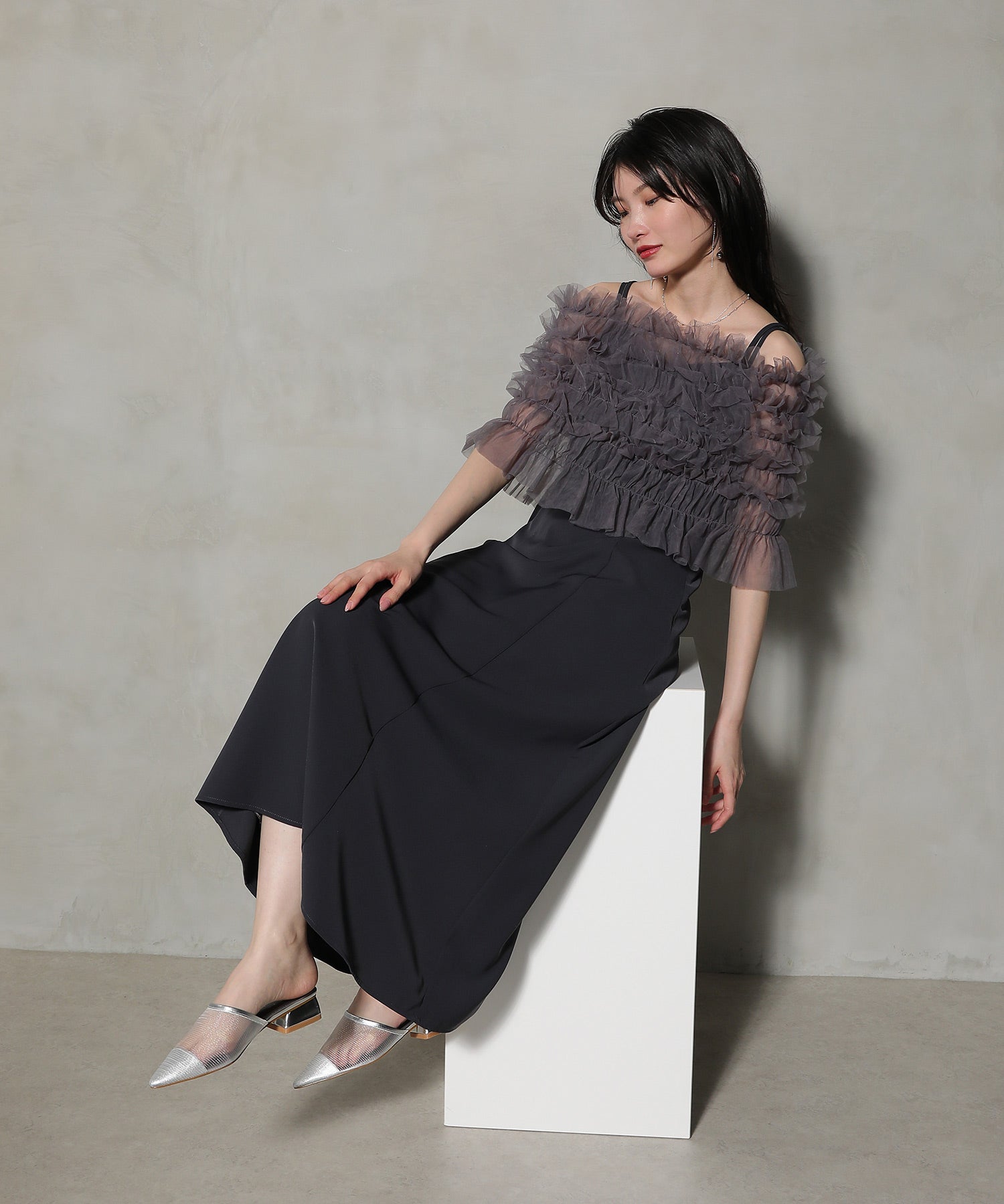 シャーリング チュール フリル シアー バッククロス ドレス