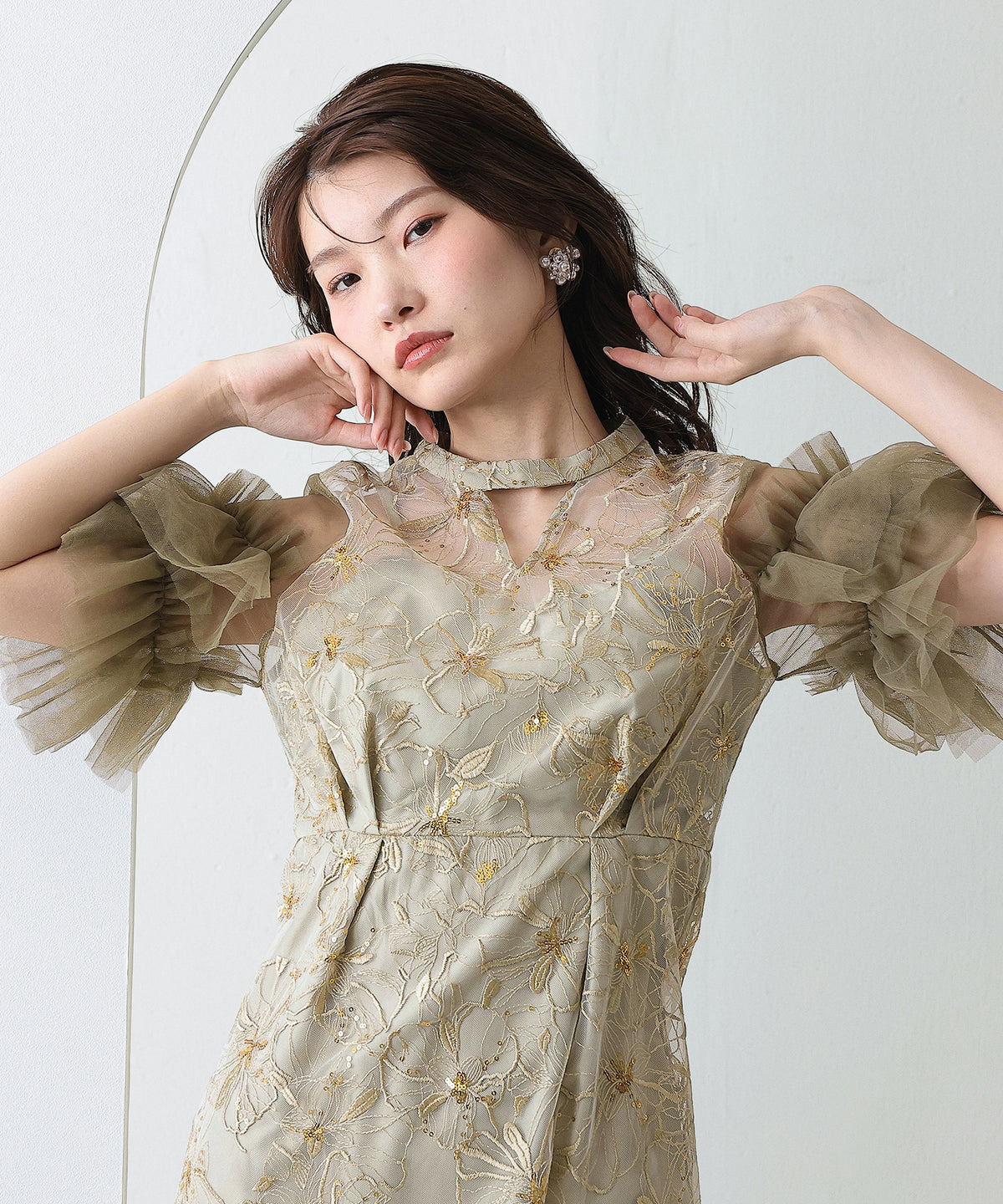 花柄刺繍スパンコールレースチュールフリルスリーブペンシルドレス