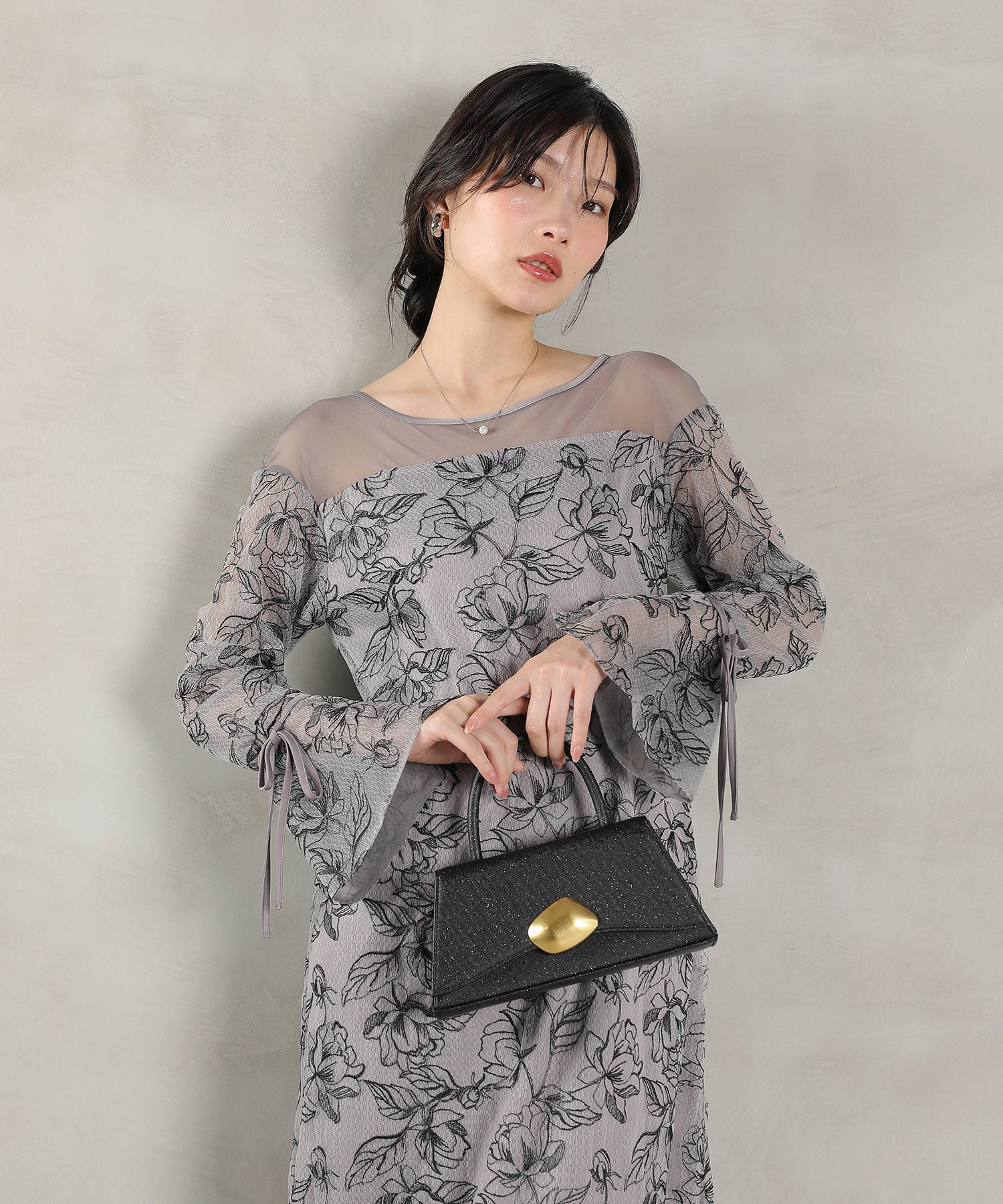 フラワー刺繍 袖リボン ドレス ワンピース