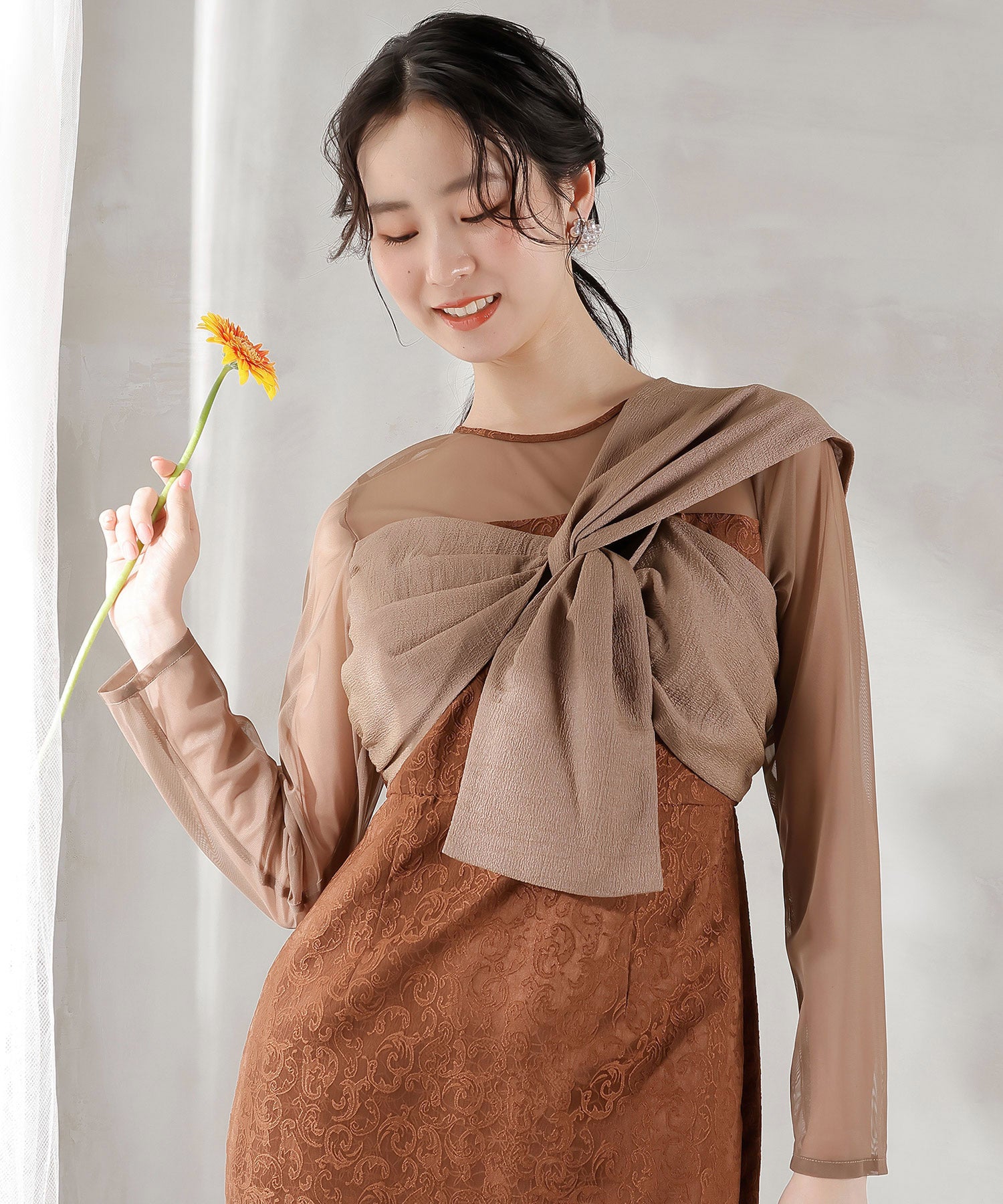 フラワージャガード ノットデザイン Iライン ドレス