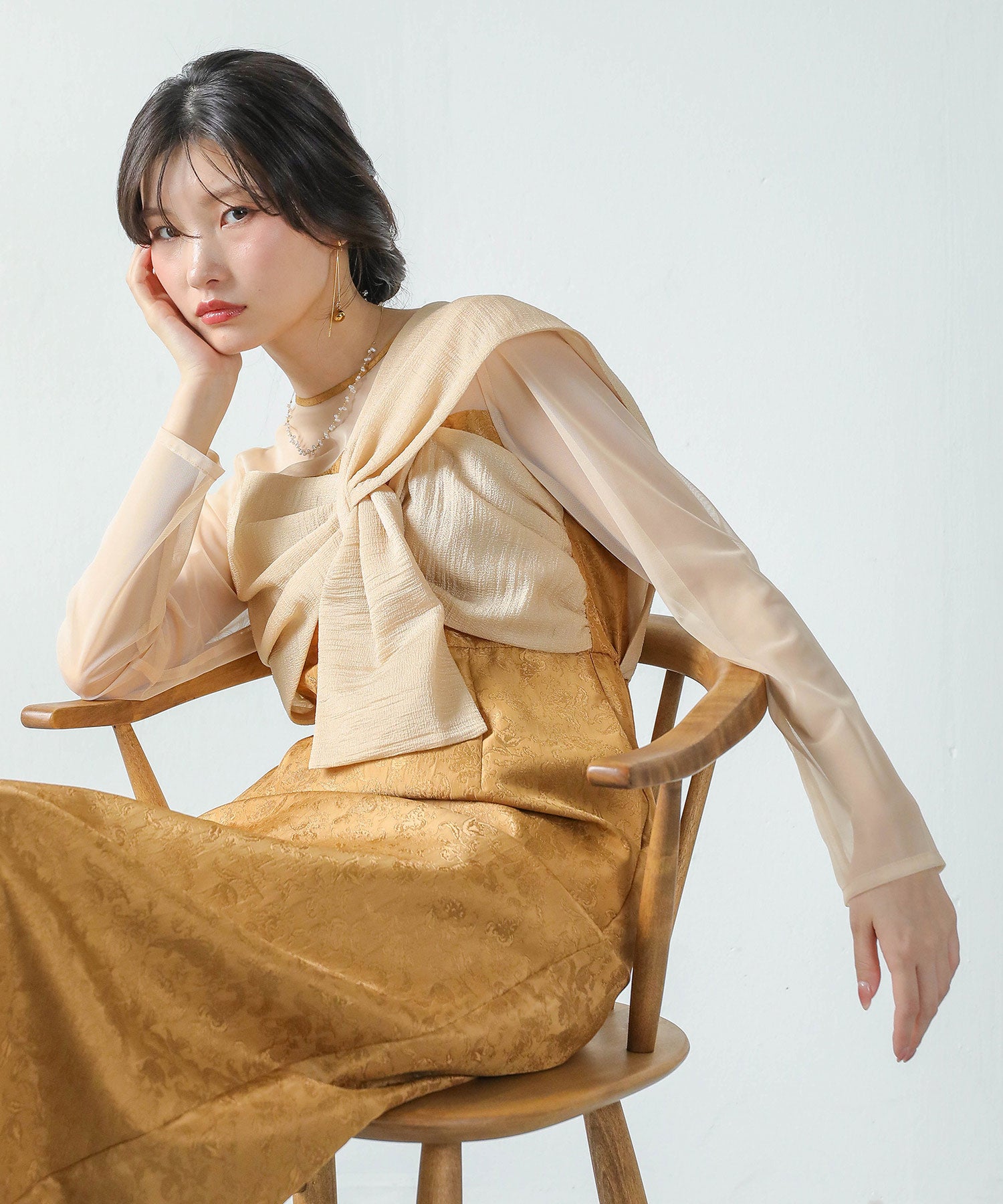 フラワージャガード ノットデザイン Iライン ドレス