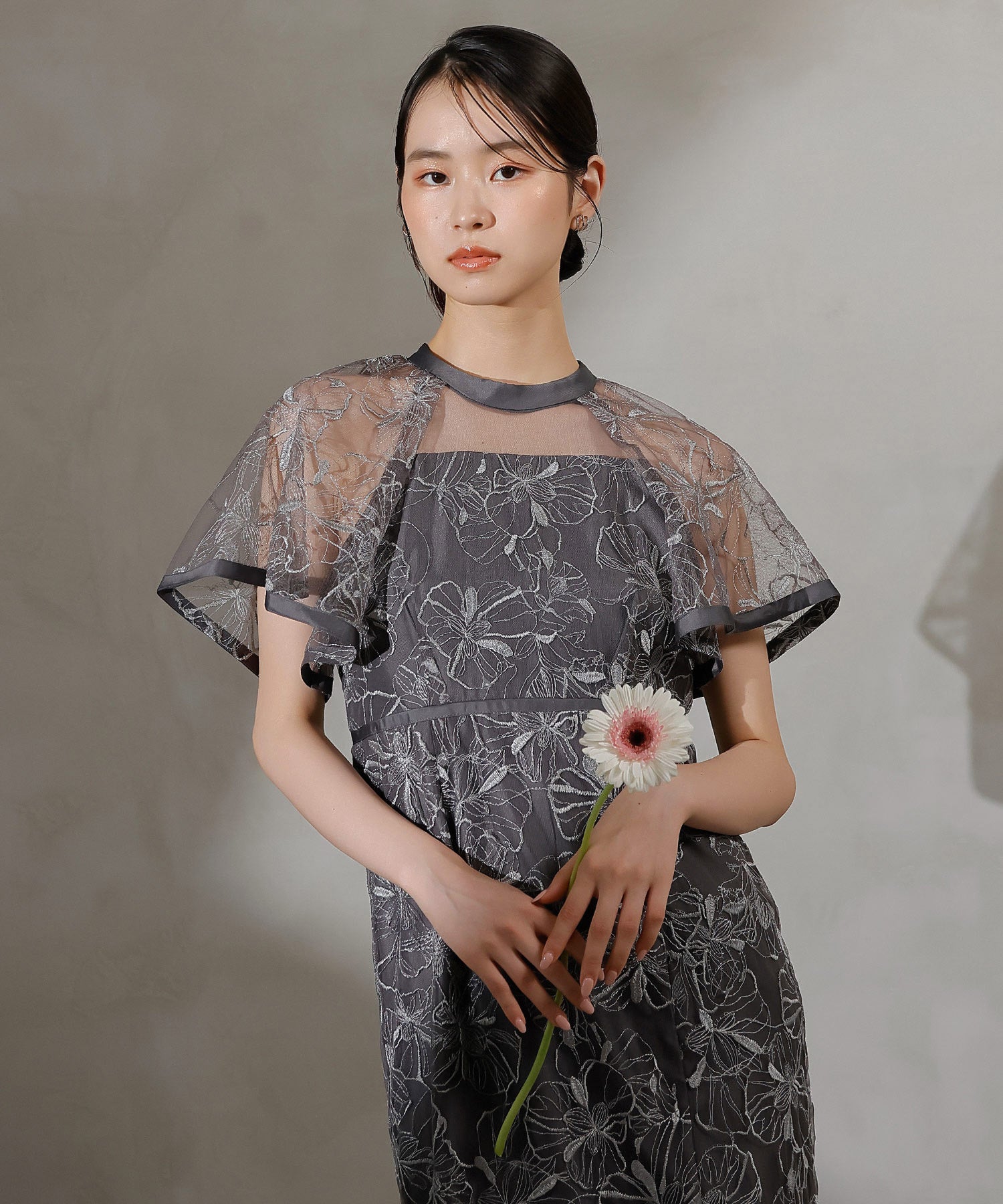 フレアスリーブ 花柄刺繍レース パーティー ドレス