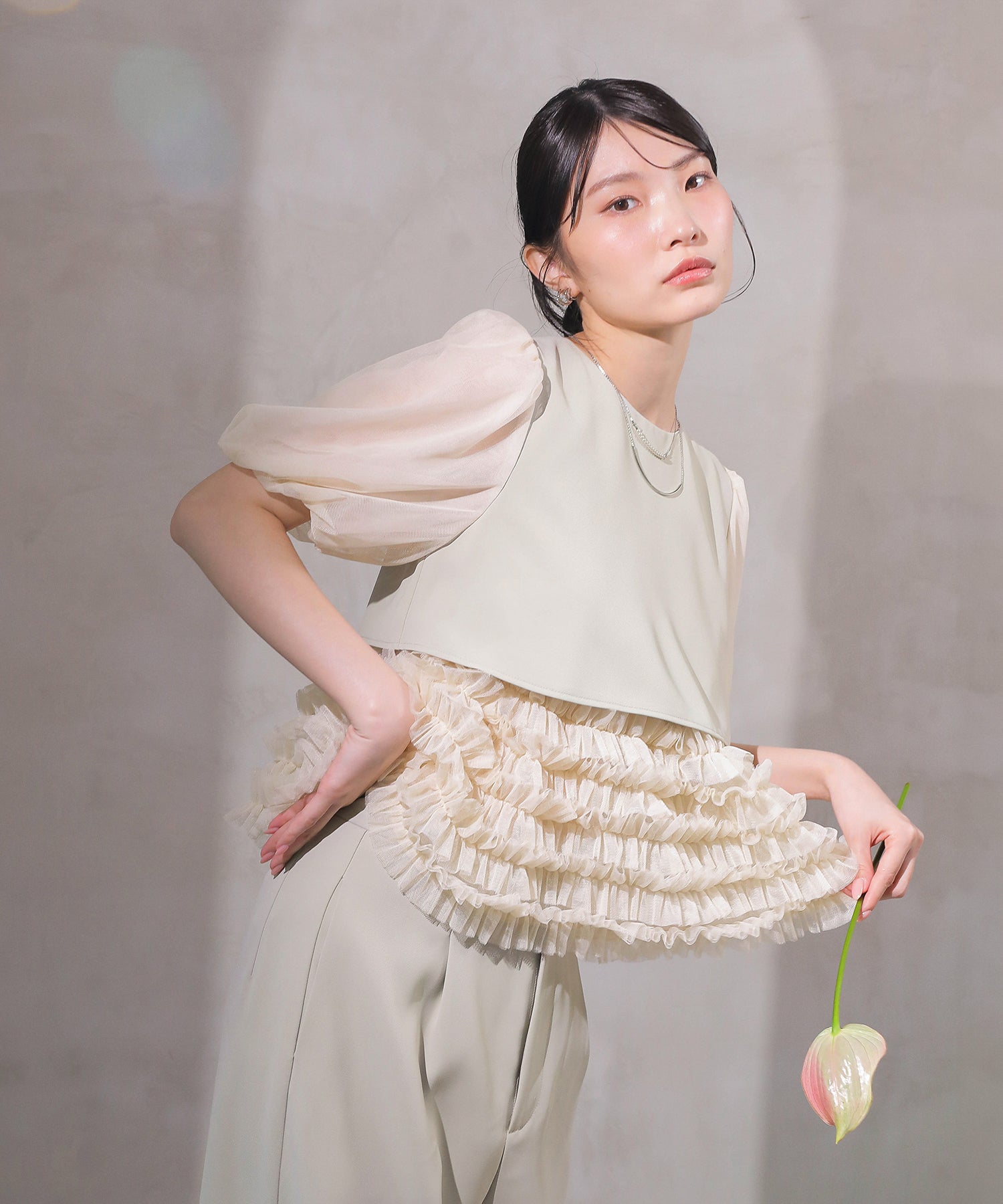 チュールフリルスリーブタックワイドパンツセットアップ