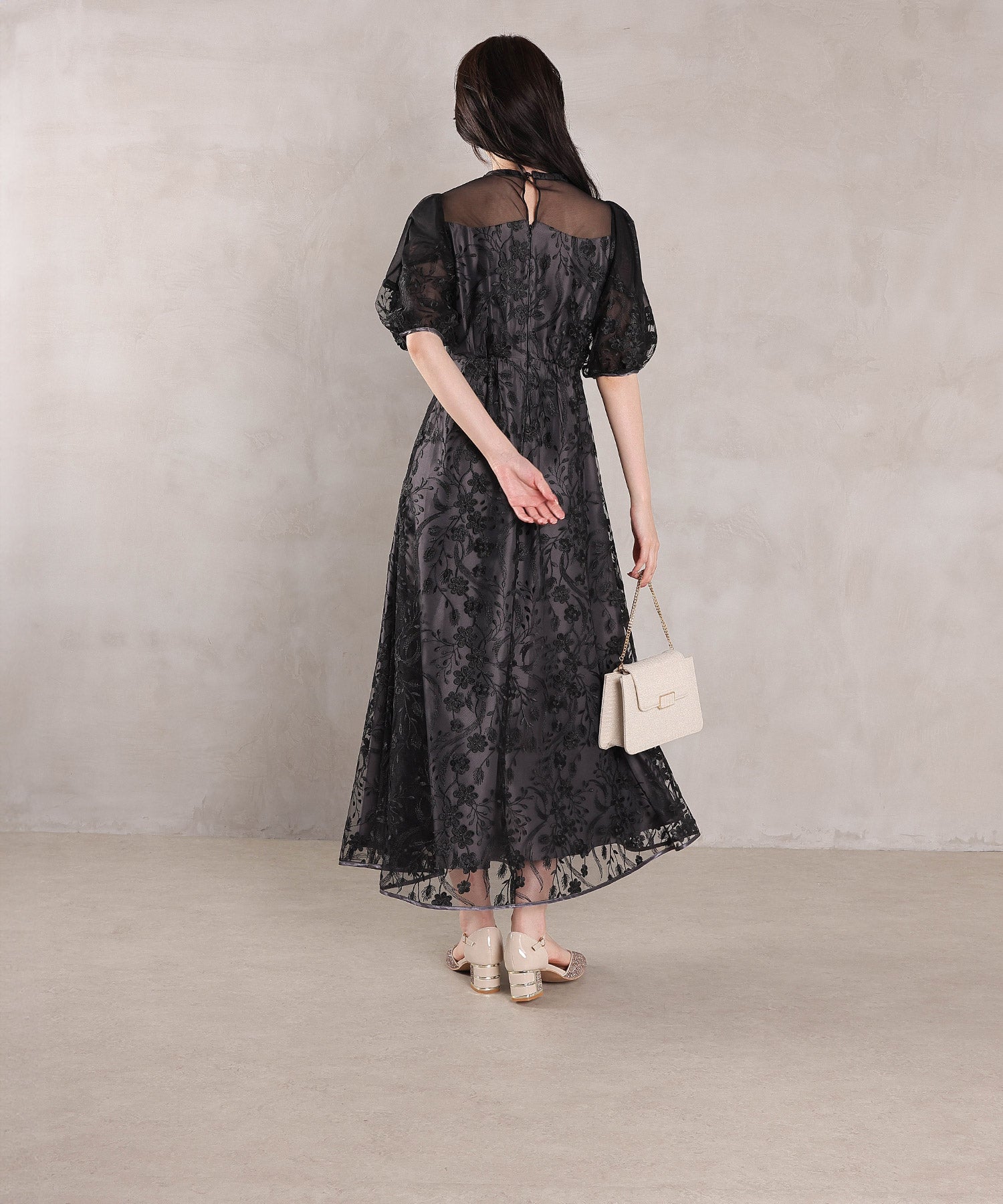 刺繍レース ウェーブデザイン チュールバルーンスリーブ Aラインワンピースドレス