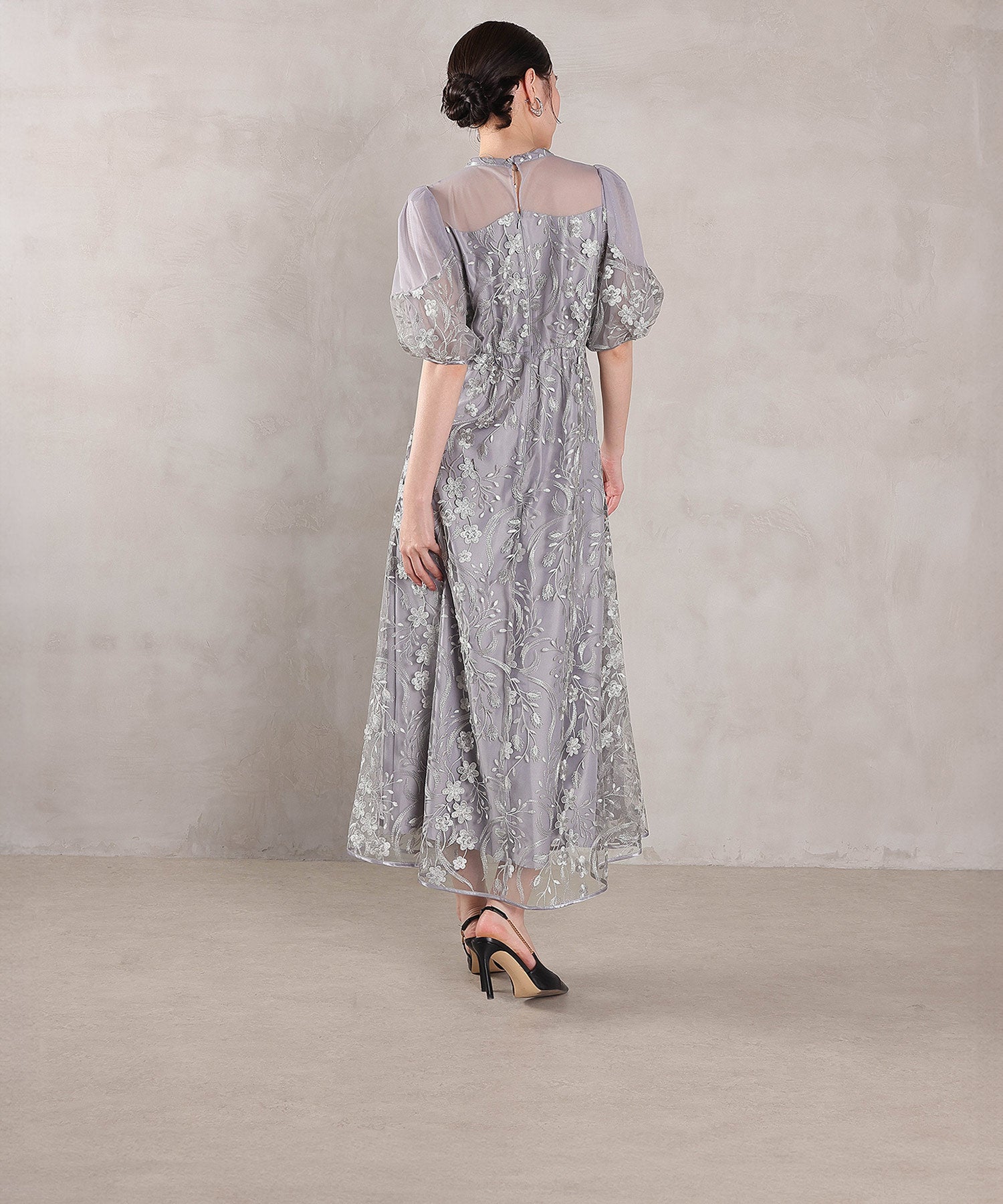 刺繍レース ウェーブデザイン チュールバルーンスリーブ Aラインワンピースドレス