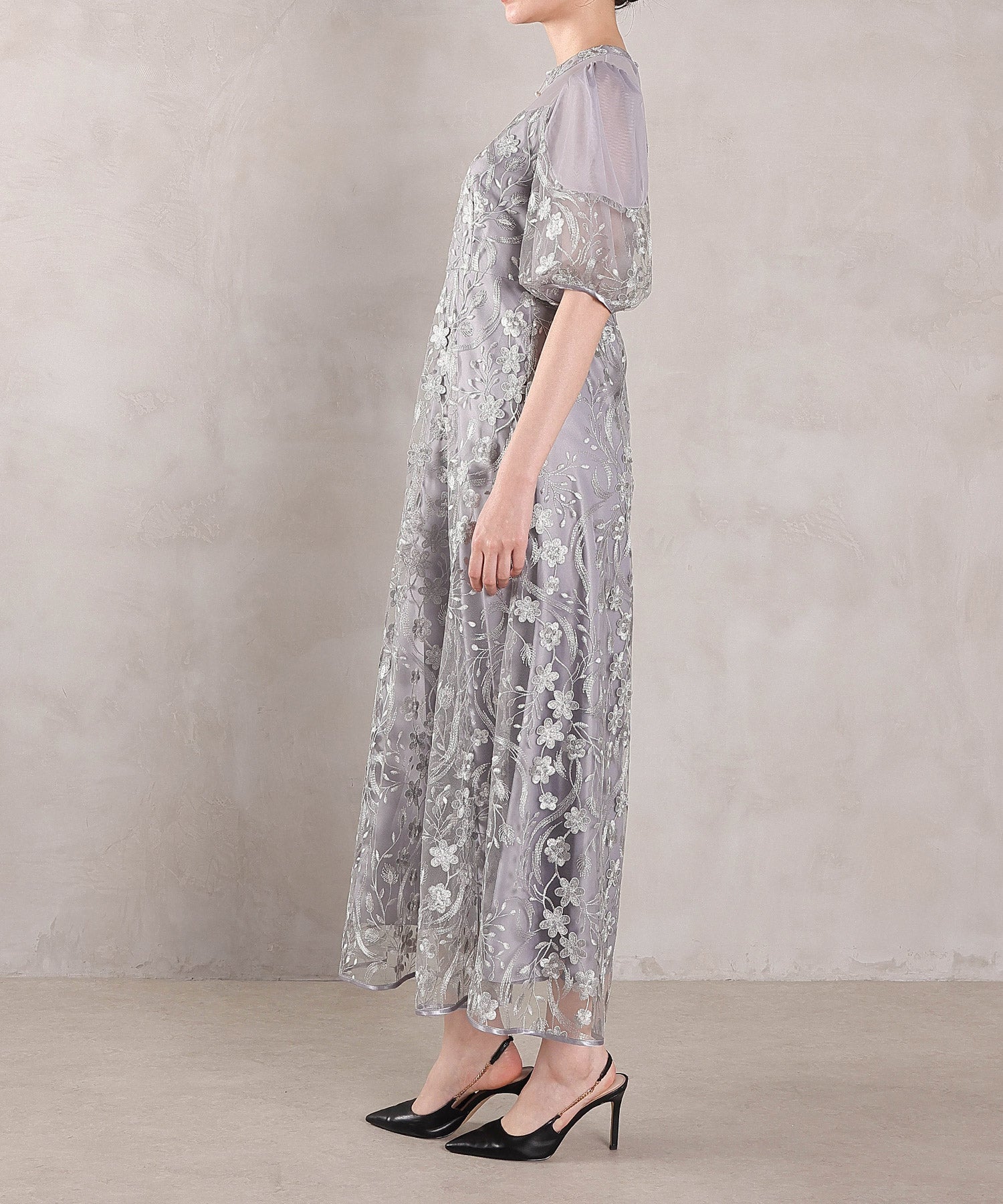 刺繍レース ウェーブデザイン チュールバルーンスリーブ Aラインワンピースドレス