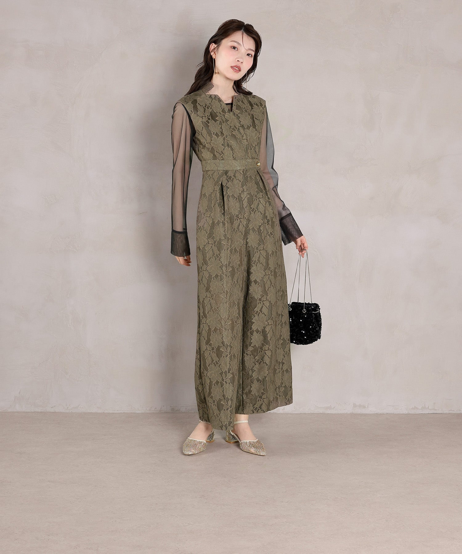 167cm / 着用 M / カーキ