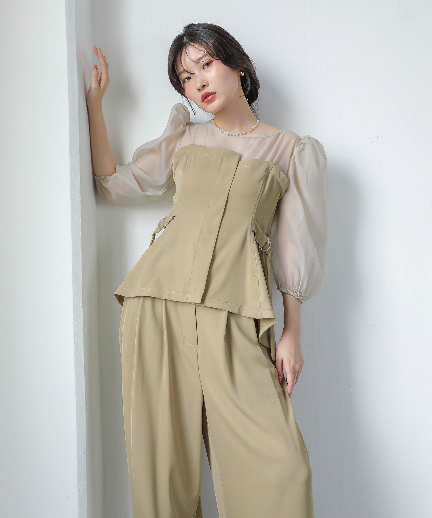 ビスチェペプラムトップス パンツ セットアップ