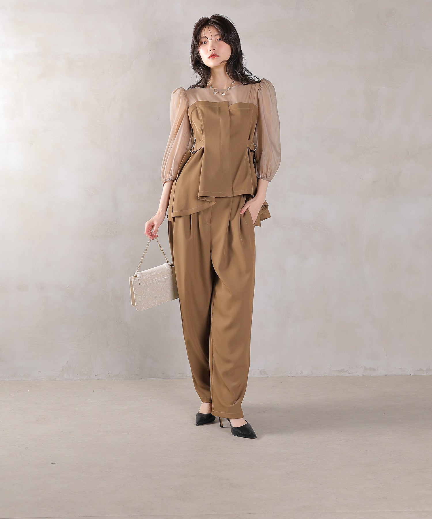 ビスチェペプラムトップス パンツ セットアップ