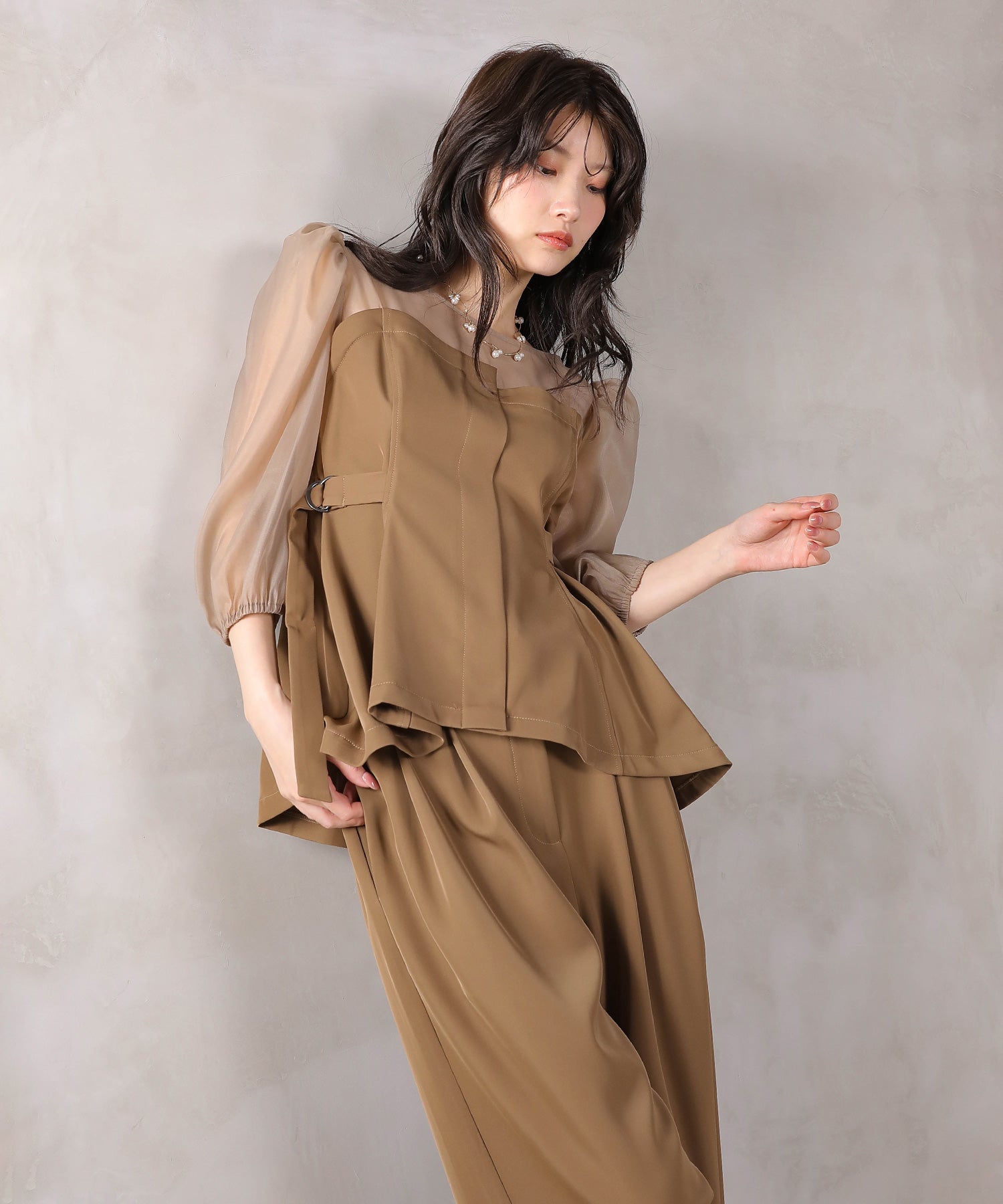 ビスチェペプラムトップス パンツ セットアップ