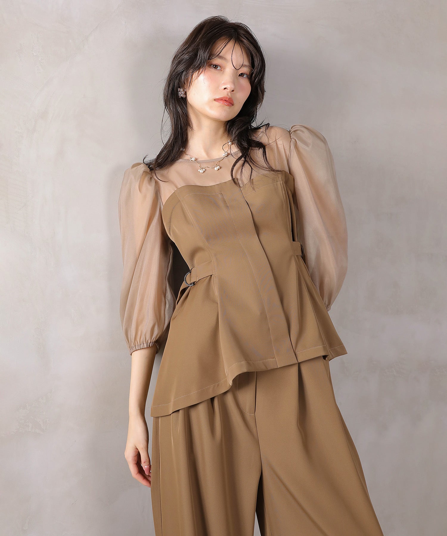 ビスチェペプラムトップス パンツ セットアップ