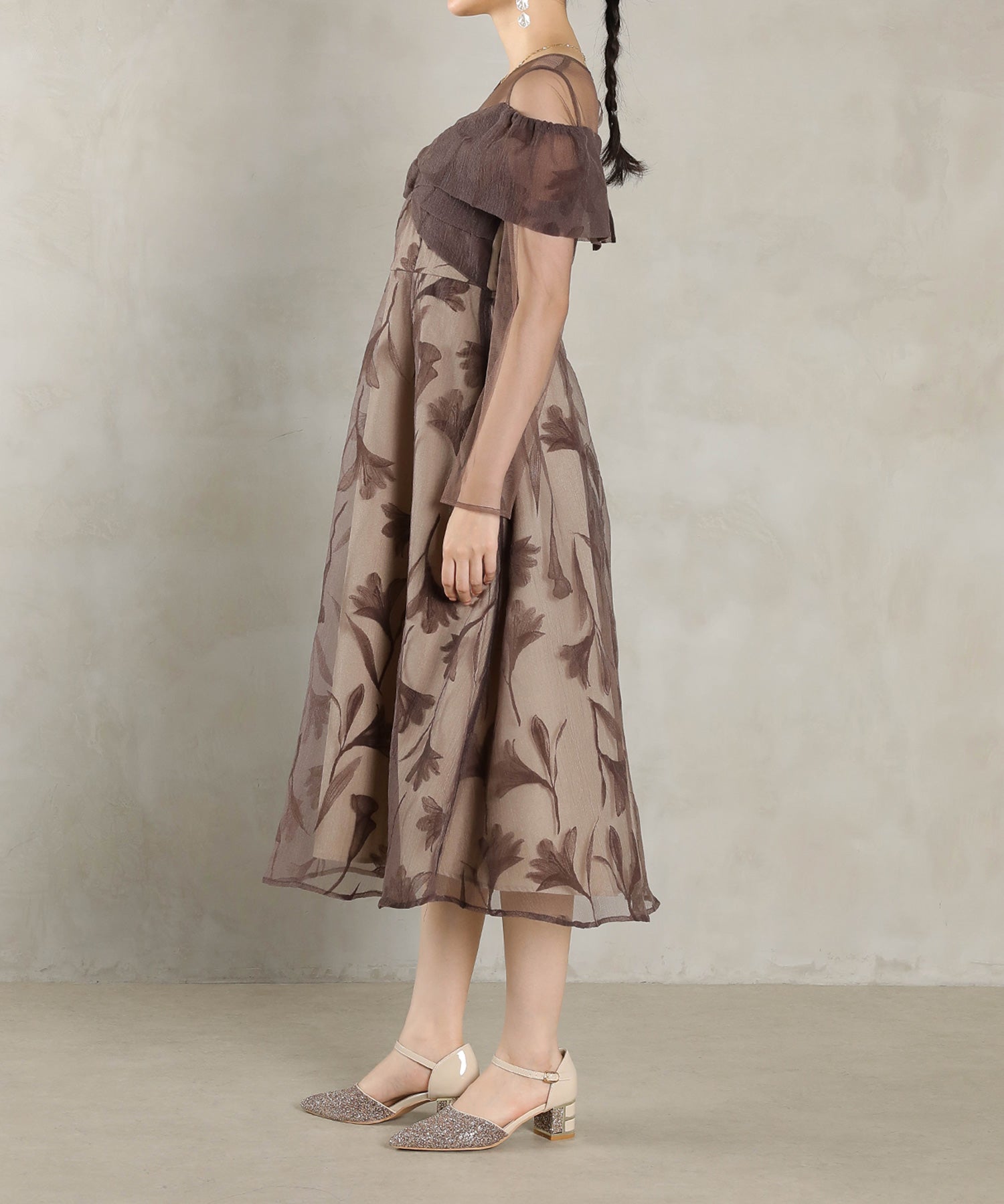 フロッキーレース チュール ボリュームデザイン Aライン ワンピース ドレスパーティー 結婚式 お呼ばれ オケージョン