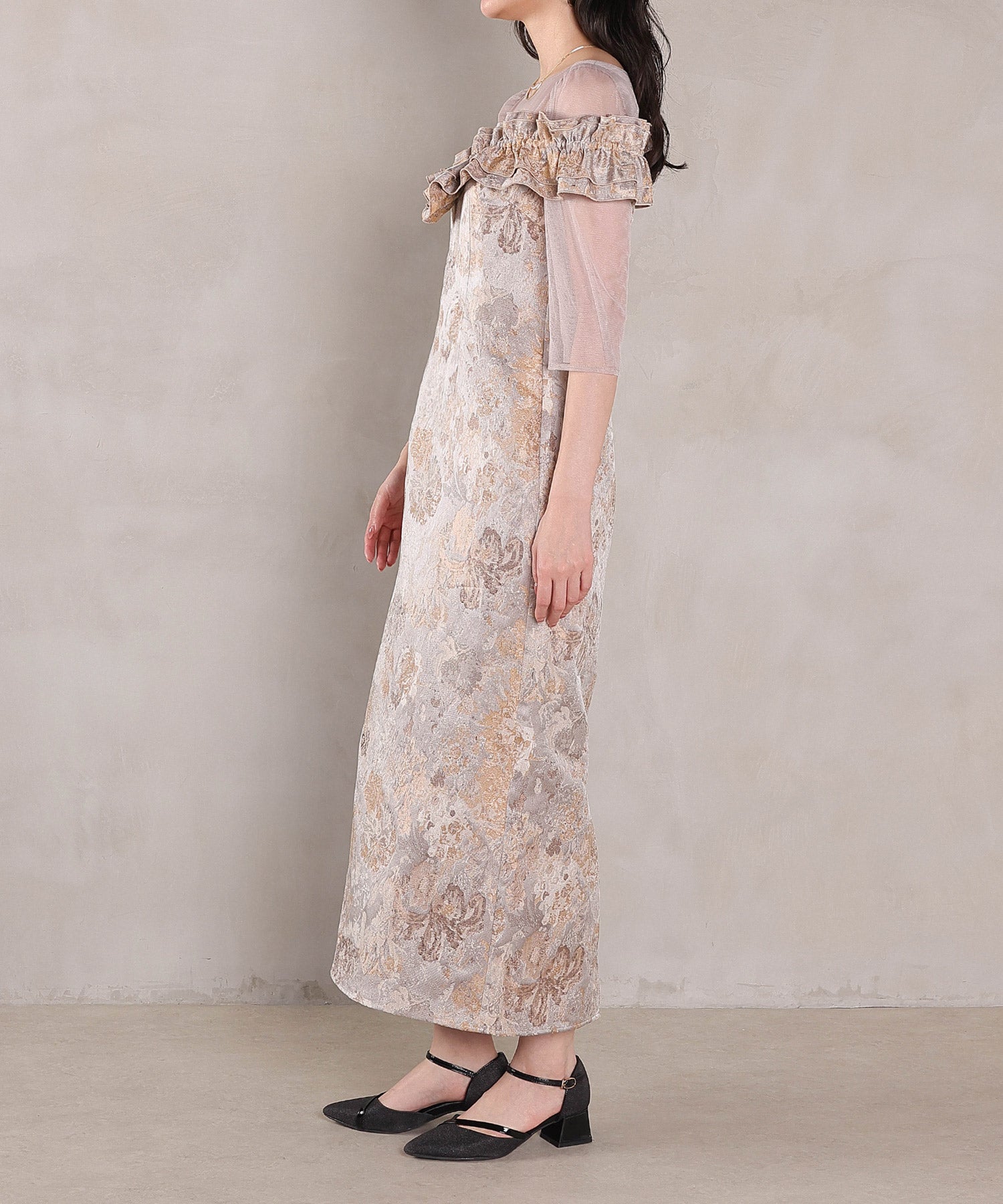 ハートネックフリルジャガードワンピースドレス