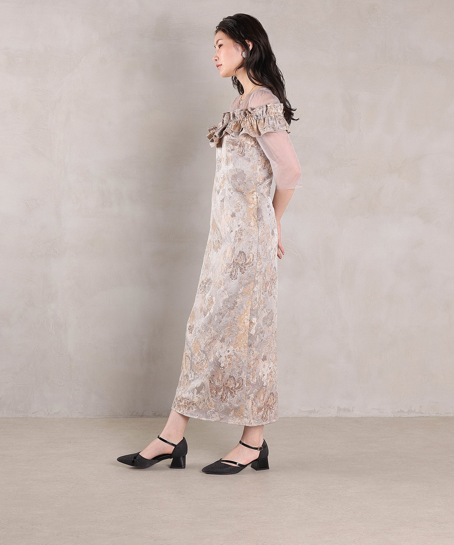 ハートネックフリルジャガードワンピースドレス