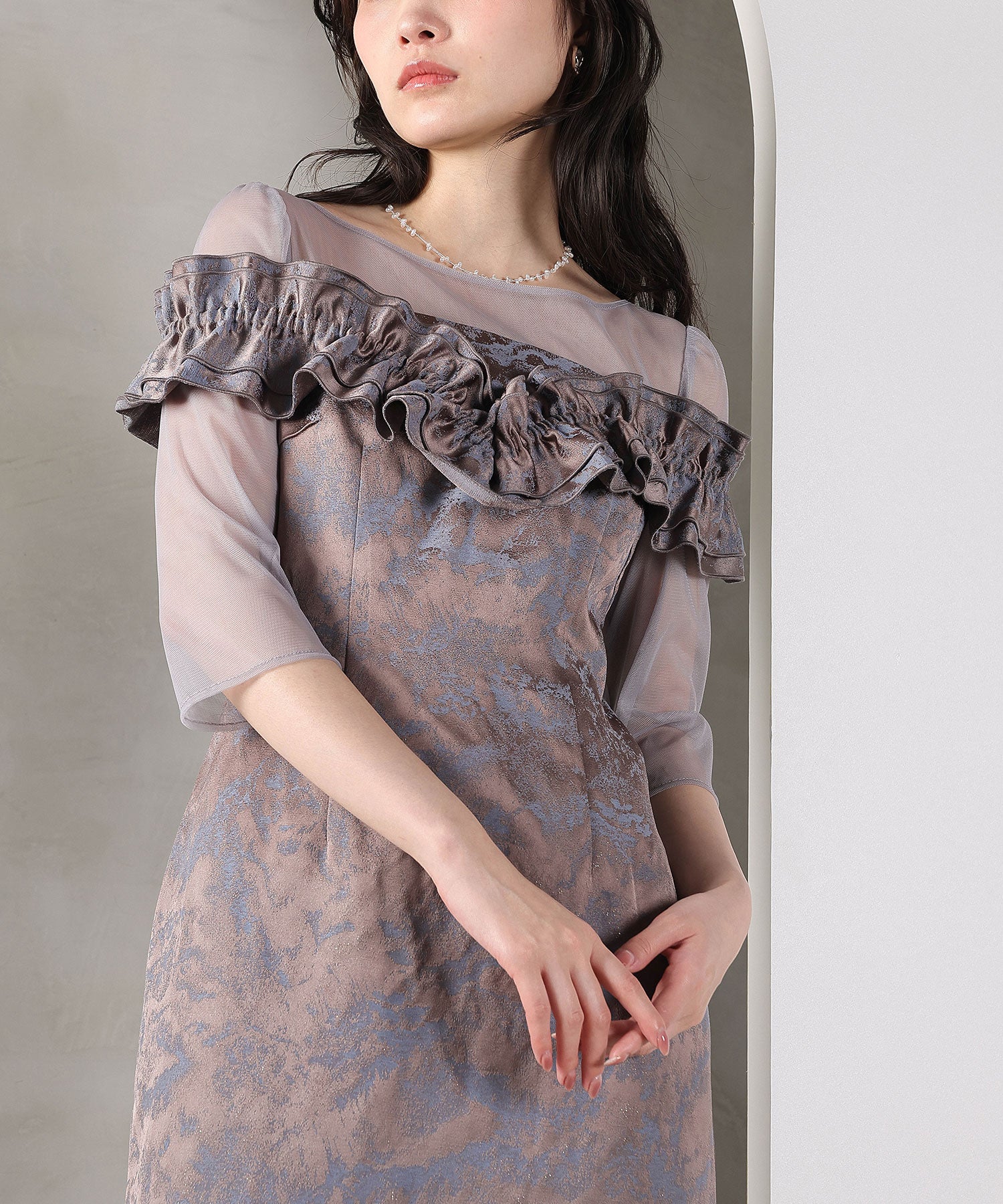 ハートネックフリルジャガードワンピースドレス