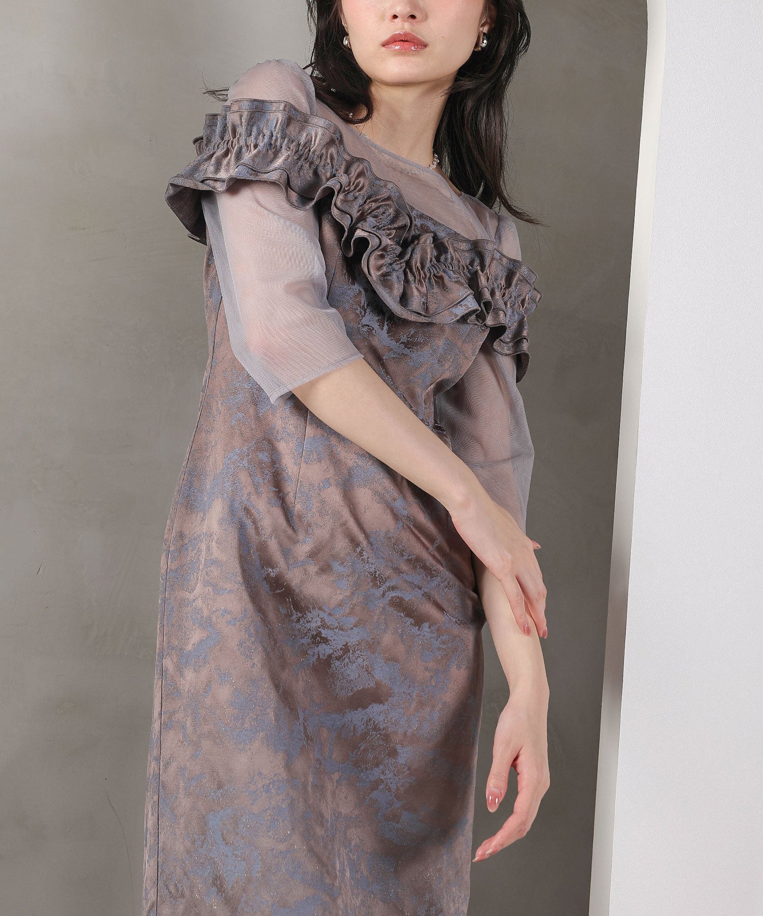 ハートネックフリルジャガードワンピースドレス