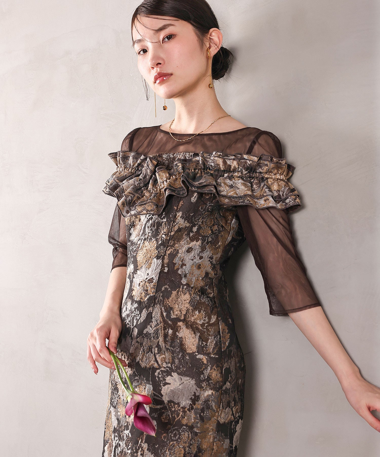 ハートネックフリルジャガードワンピースドレス