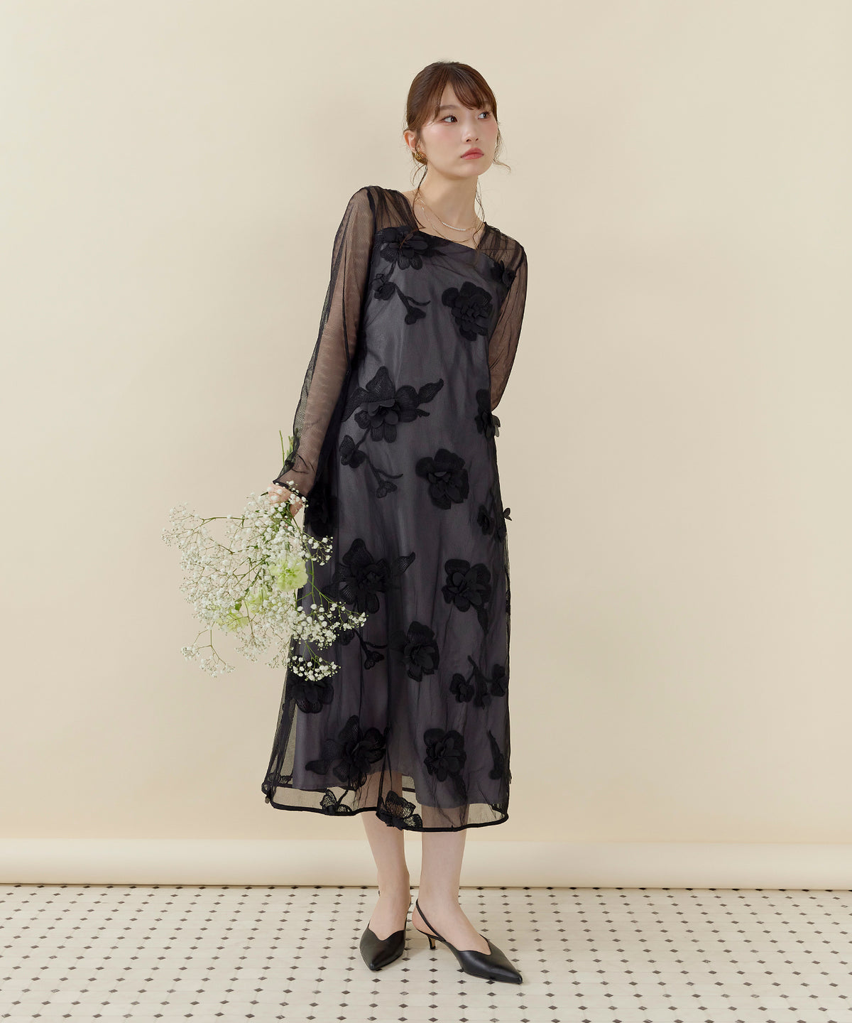10月28日発売 花柄立体レースAラインドレス